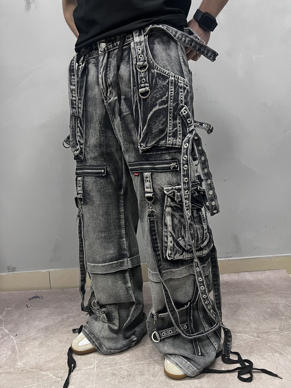 Tripp NYC Tripp NYC baggy bondage denim distressed jeans rap pants Size US 32 / EU 48 - 4 Thumbnail