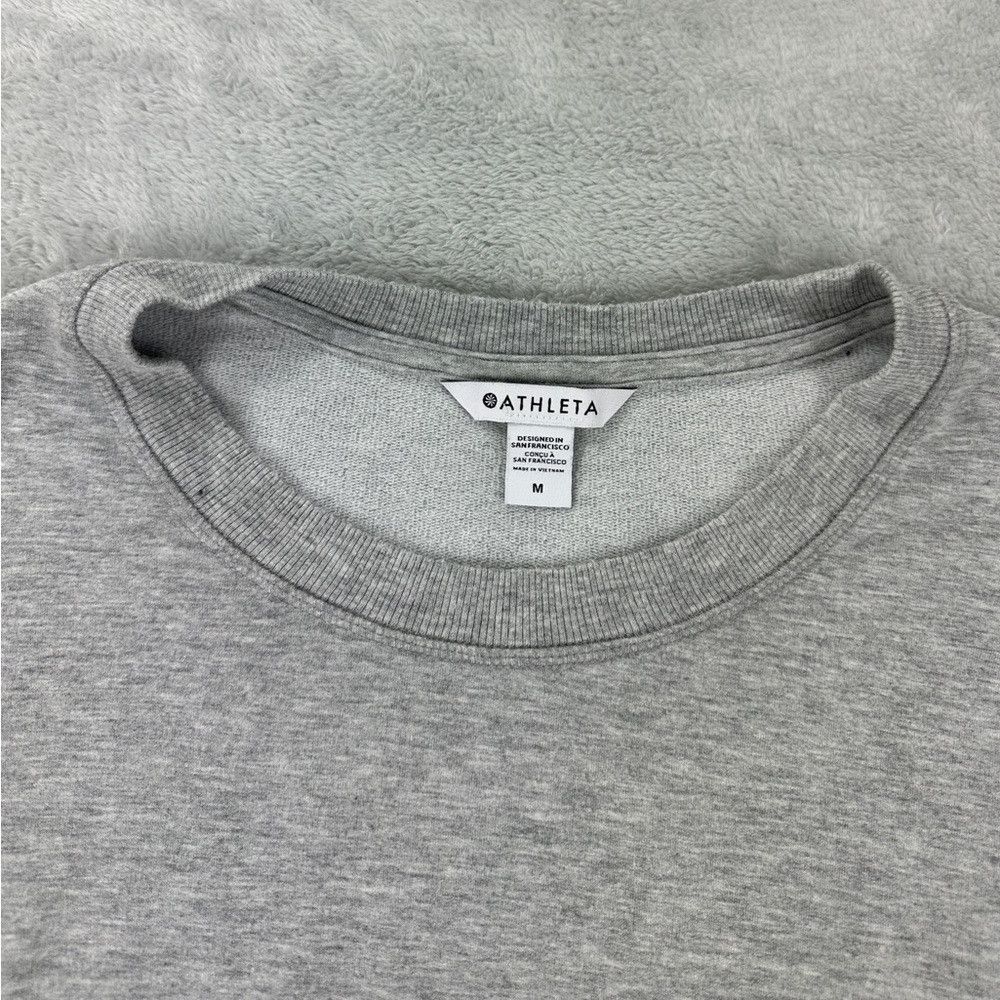 Athleta Athleta Grey Sweater Women’s Size Medium Size M / US 6-8 / IT 42-44 - 7 Thumbnail