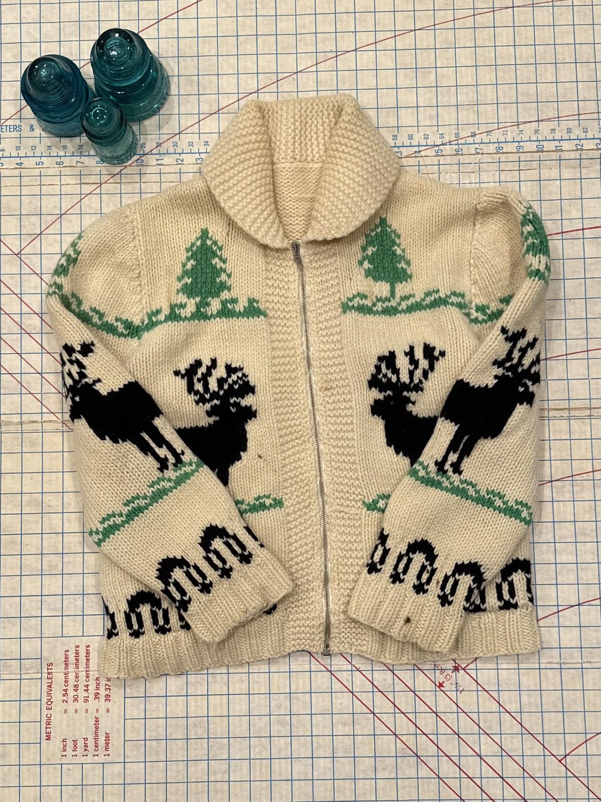 Vintage Vintage Elk Cowichan Knit Sweater Full Zip Fits Mens Medium Size US M / EU 48-50 / 2 - 5 Thumbnail