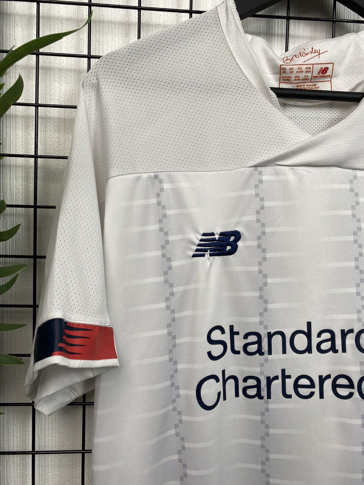 New Balance Liverpool 2019 2020 away kit jersey New Balance soccer XXL Size US XXL / EU 58 / 5 - 5 Thumbnail