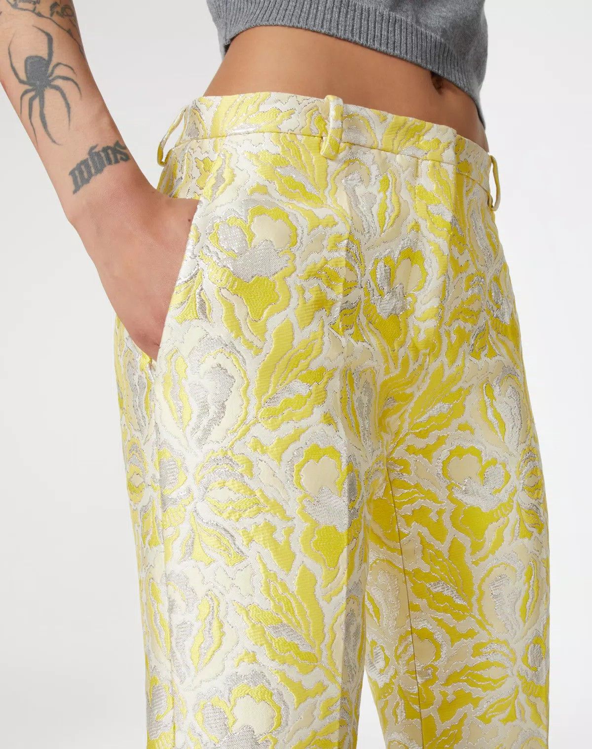 Valentino o1s1wg110625 Iris Brocade Trousers in Multicolor Size 27" / US 4 / IT 40 - 5 Thumbnail