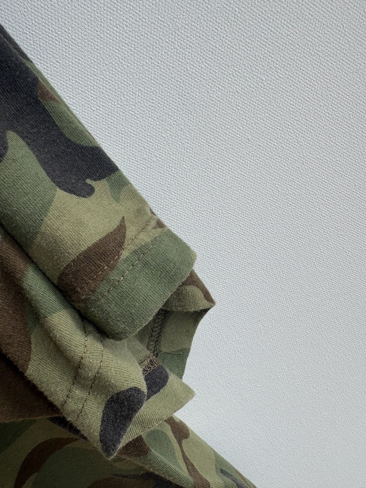 Vintage Vintage Streetwear Hype 90s Camo Hunter Skull T-shirt Size US XL / EU 56 / 4 - 8 Thumbnail