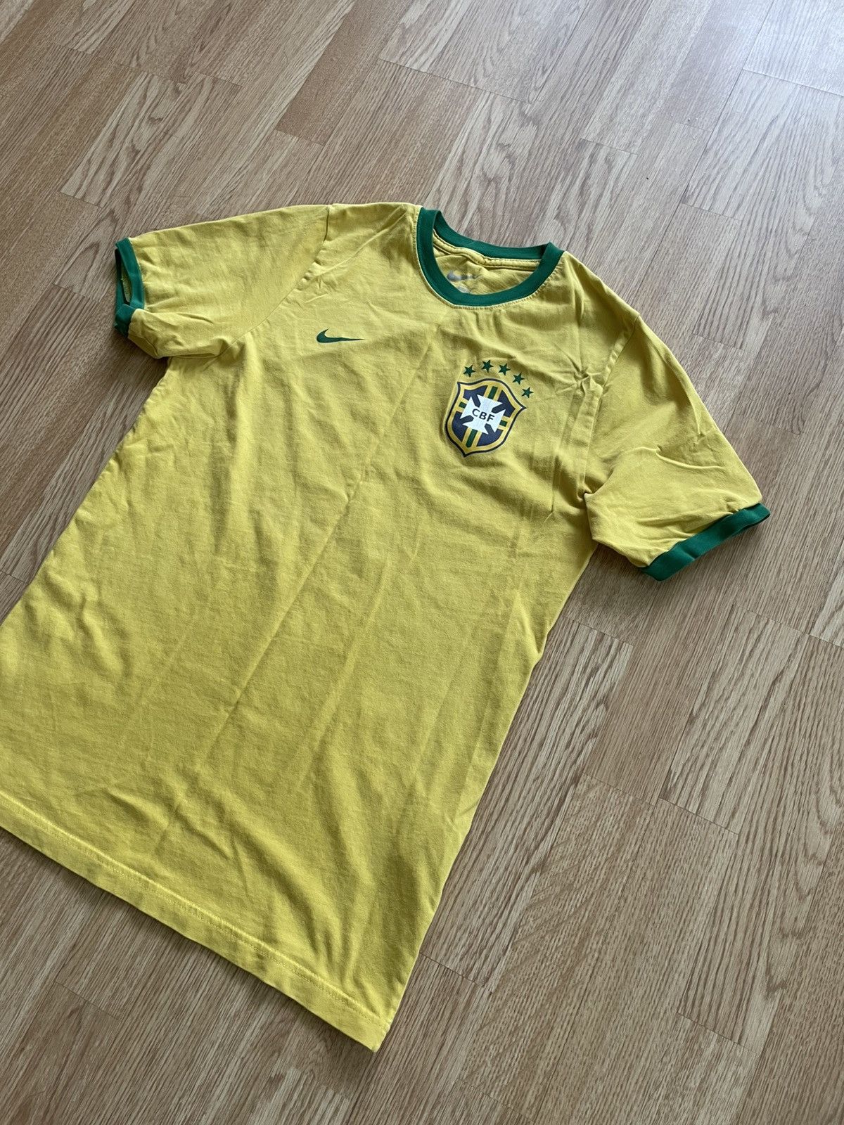 Nike Nike Brazil National Team Vintage Football Tee Size US L / EU 52-54 / 3 - 3 Thumbnail