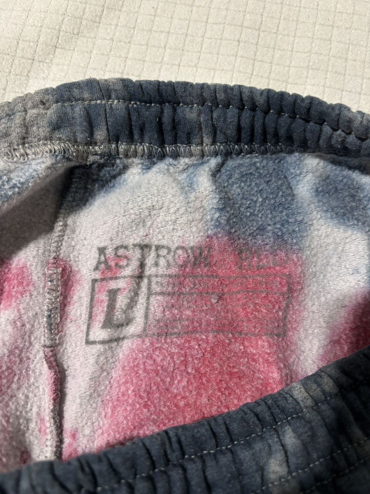 Travis Scott Astroworld Wish You Were Here Sweatpants Travis Scott Size US 34 / EU 50 - 5 Thumbnail