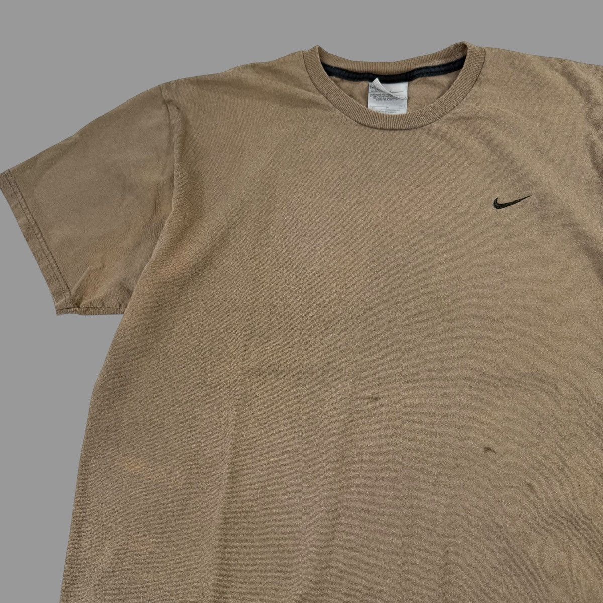 Nike × Vintage Vintage Y2K brown Nike tshirt Size US M / EU 48-50 / 2 - 2 Thumbnail
