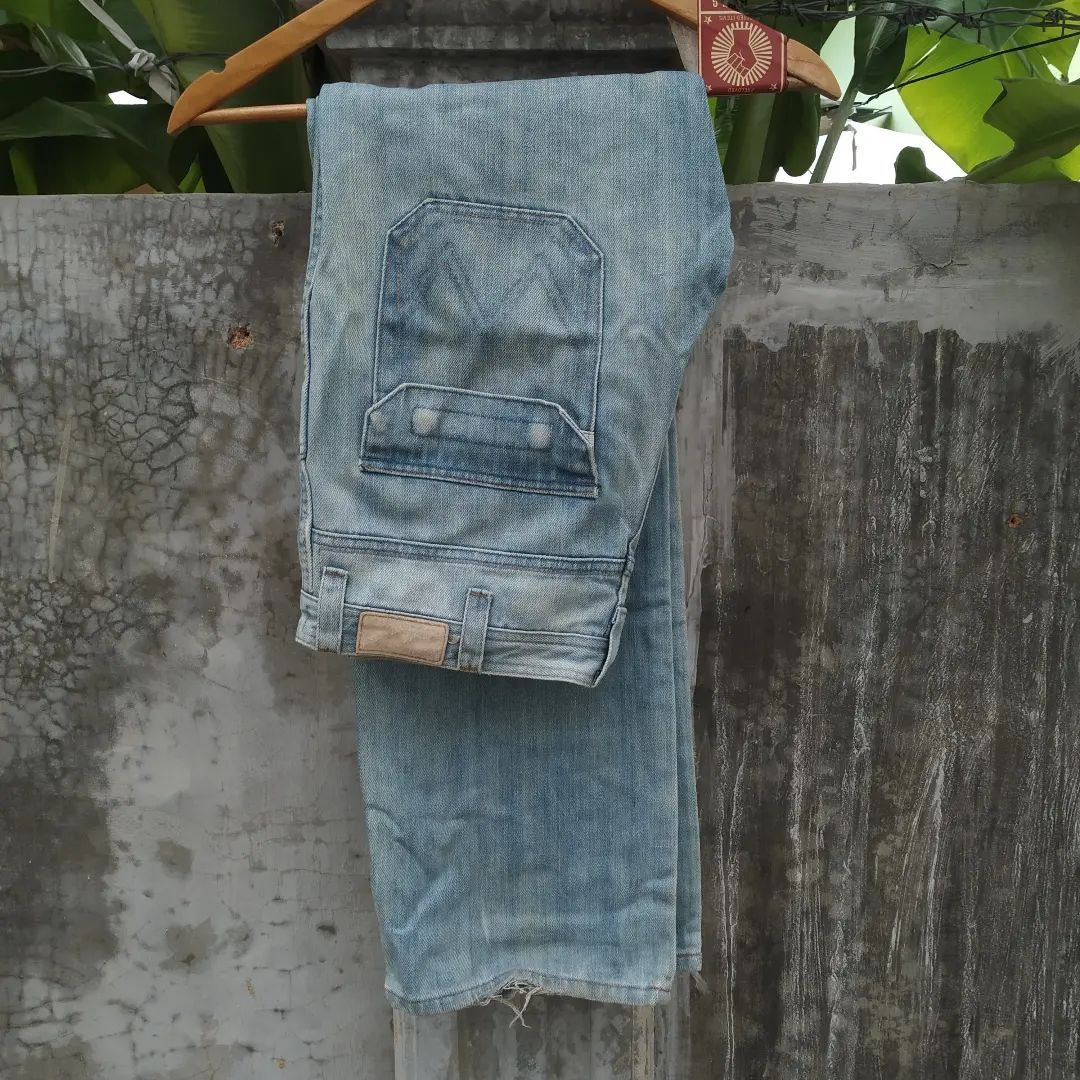 image of Distressed Denim x Vintage Distressed Wrangler Jeans 90's Denim Head, Men's (Size 30)