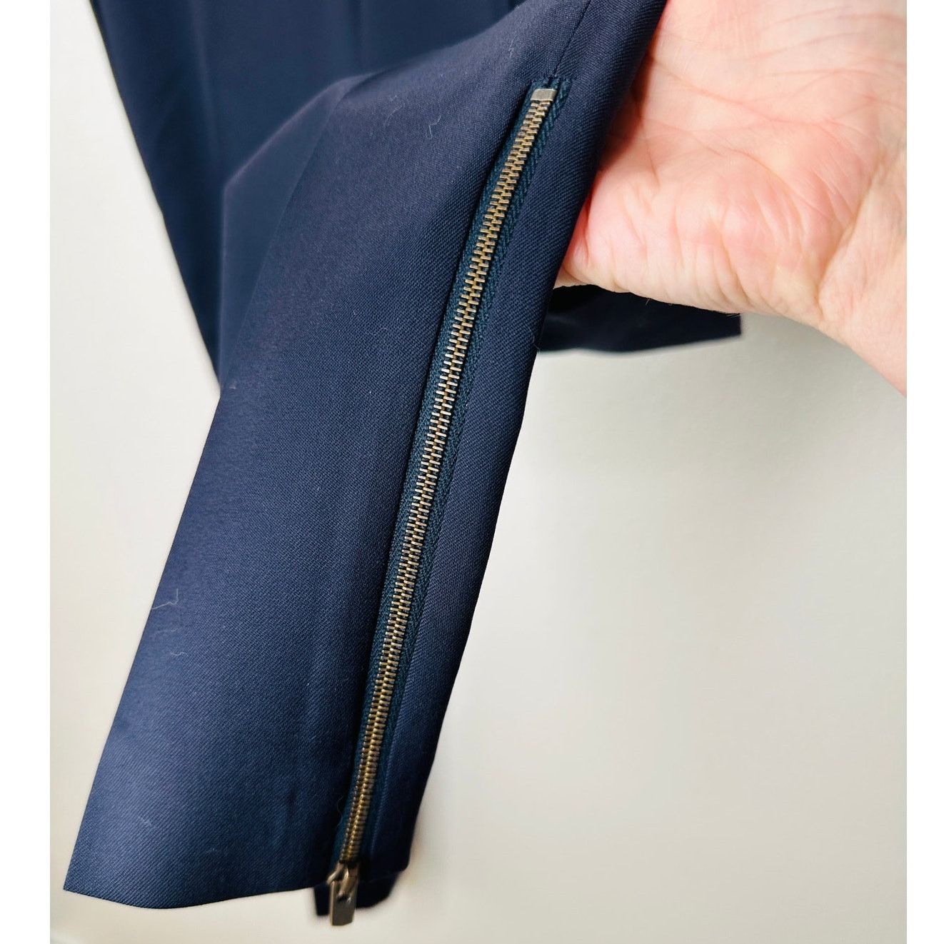 Stella McCartney Stella McCartney Navy Vivian Tapered Zip Ankle Pant 42/ M Size 30" / US 8 / IT 44 - 2 Thumbnail