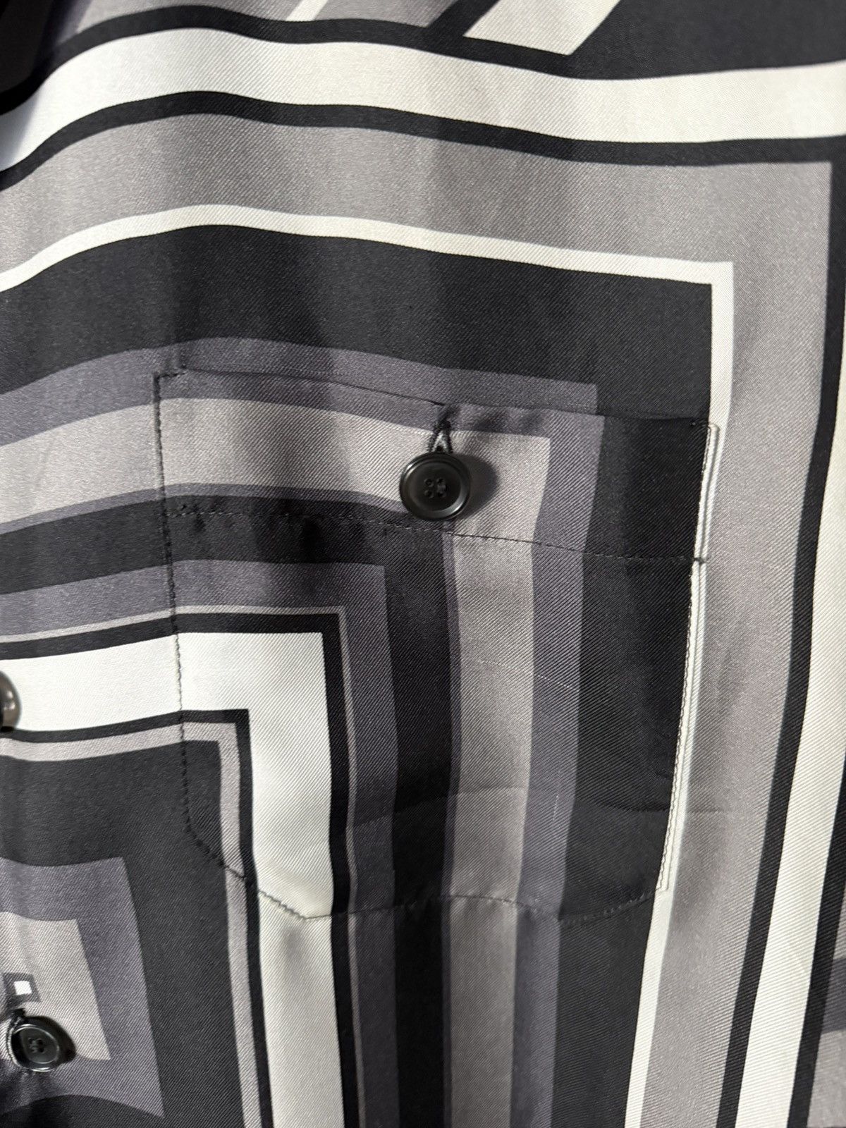 Dolce & Gabbana Dolce & Gabbana Geometric-print silk shirt Size US L / EU 52-54 / 3 - 3 Thumbnail
