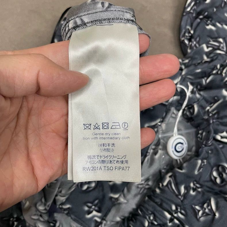 Louis Vuitton Louis Vuitton Tie-dyed full-print trousers Size US 36 / EU 52 - 6 Thumbnail
