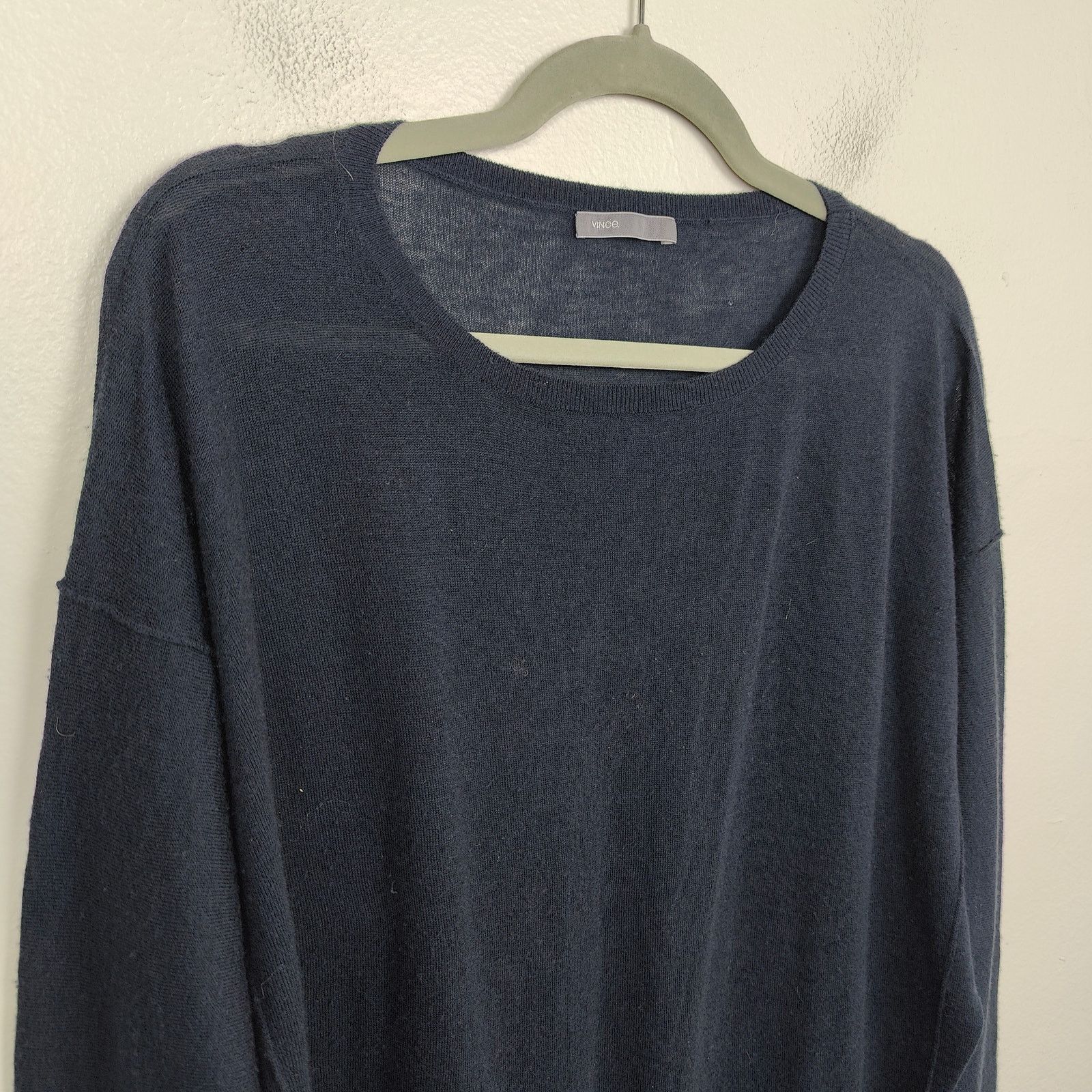 Vince Vince Sweater Large Navy Blue Pullover Relaxed Fit Knit Back Size L / US 10 / IT 46 - 2 Thumbnail