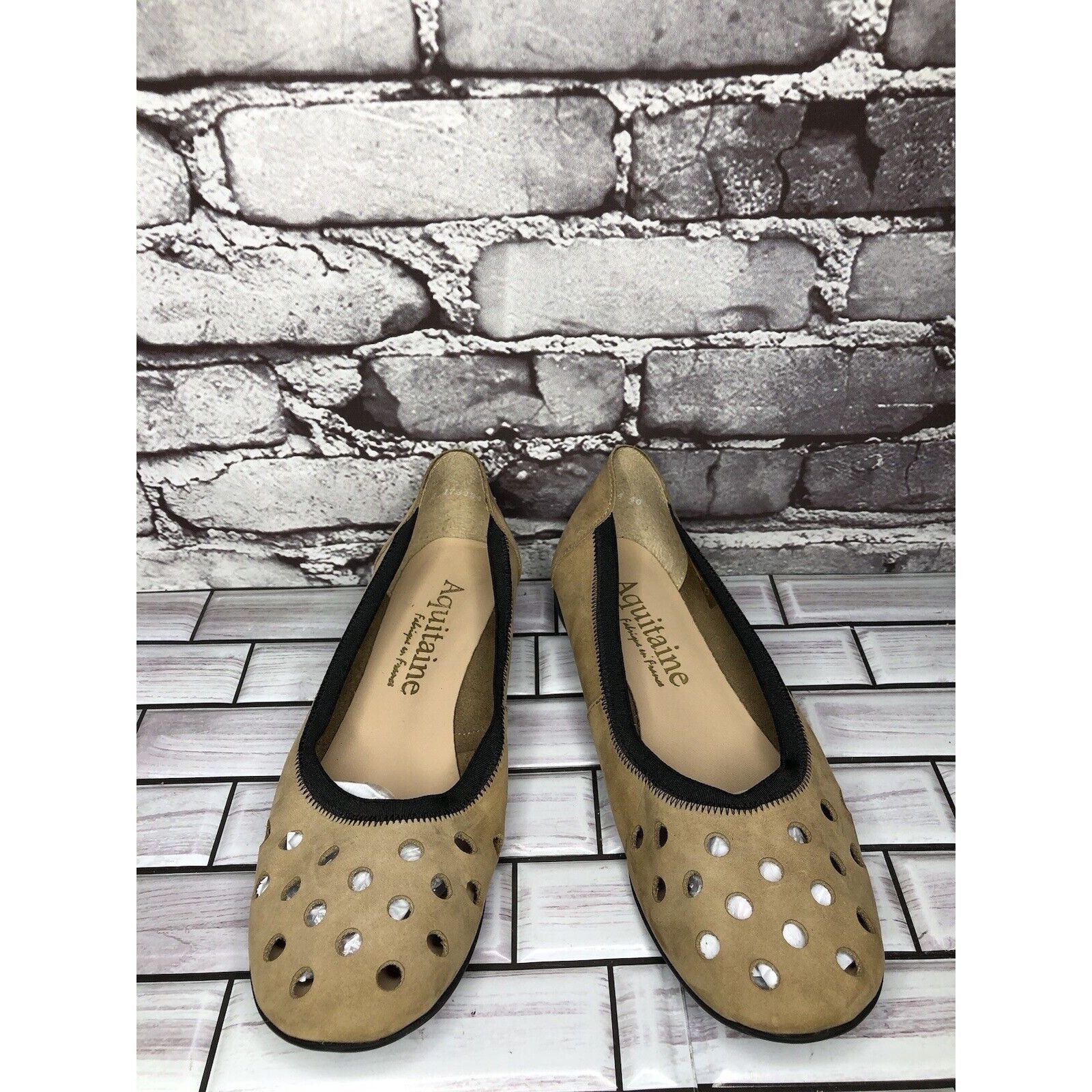 Other Aquitaine Brown Leather Perforated Ballet Flats Round Toe Sh Size US 9 / IT 39 - 15 Thumbnail