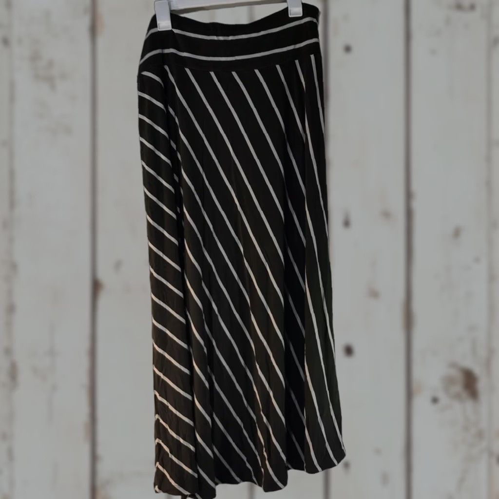 Vintage Christopher & Banks Maxi Skirt Women XL Olive White Striped Knit Elastic Waist All Seasons Size 40" / US 18 - 1 Thumbnail