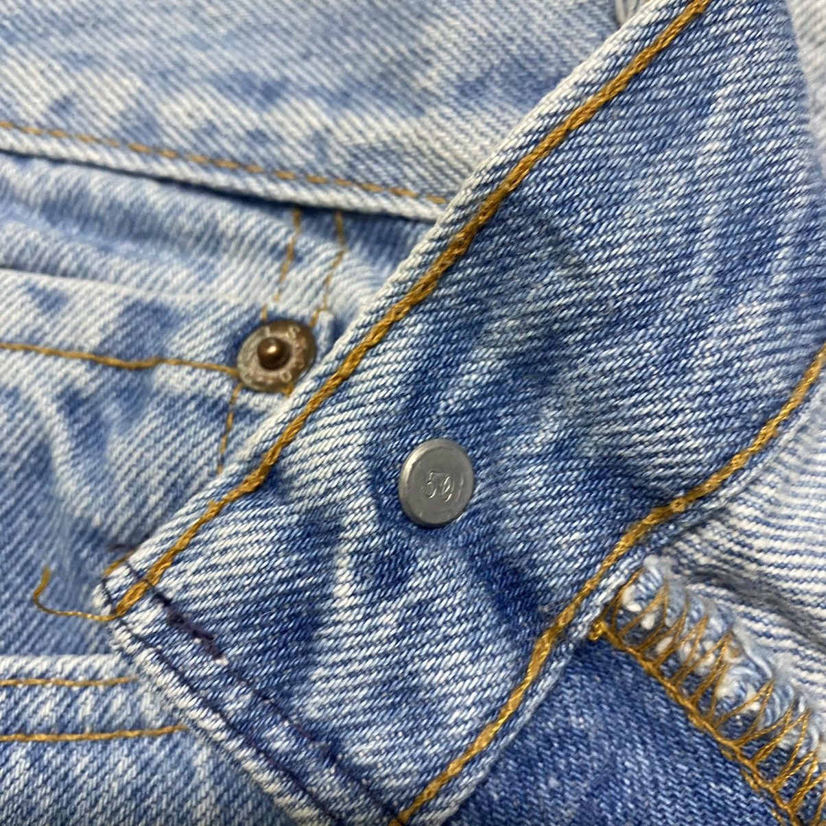 Levi's Vintage 90s Mickey X Levis 501 Lightwash Jeans Size US 33 - 20 Thumbnail