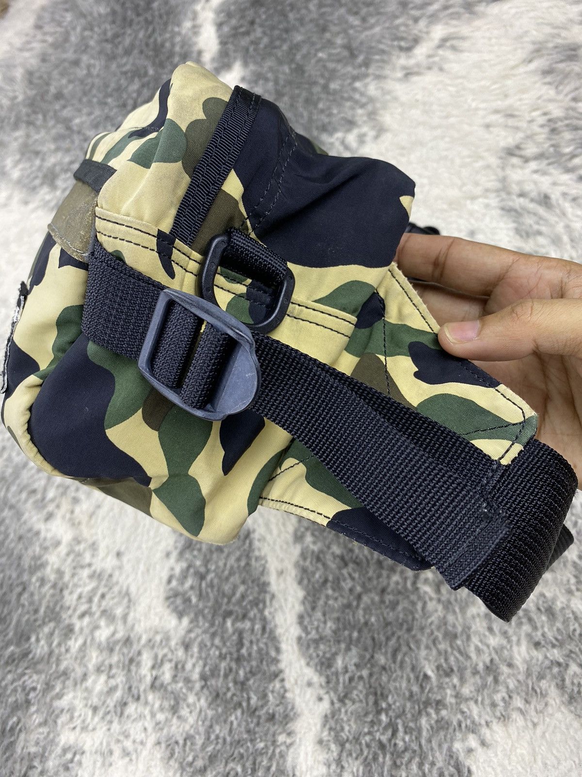 Bape Vintage BAPE 1st Camo Waist Bag Nigo Era Size ONE SIZE - 5 Thumbnail