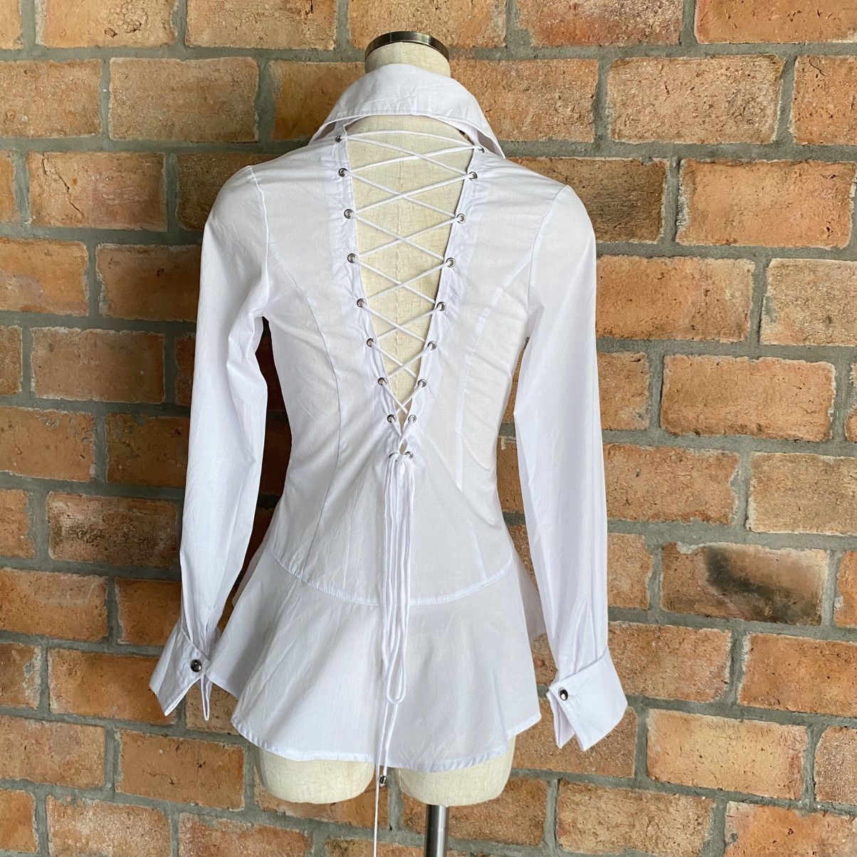 Japanese Brand RyuRyu Y2K Punk White Lace-Up Wrap Blouse with Peplum Hem Size M / US 6-8 / IT 42-44 - 17 Thumbnail