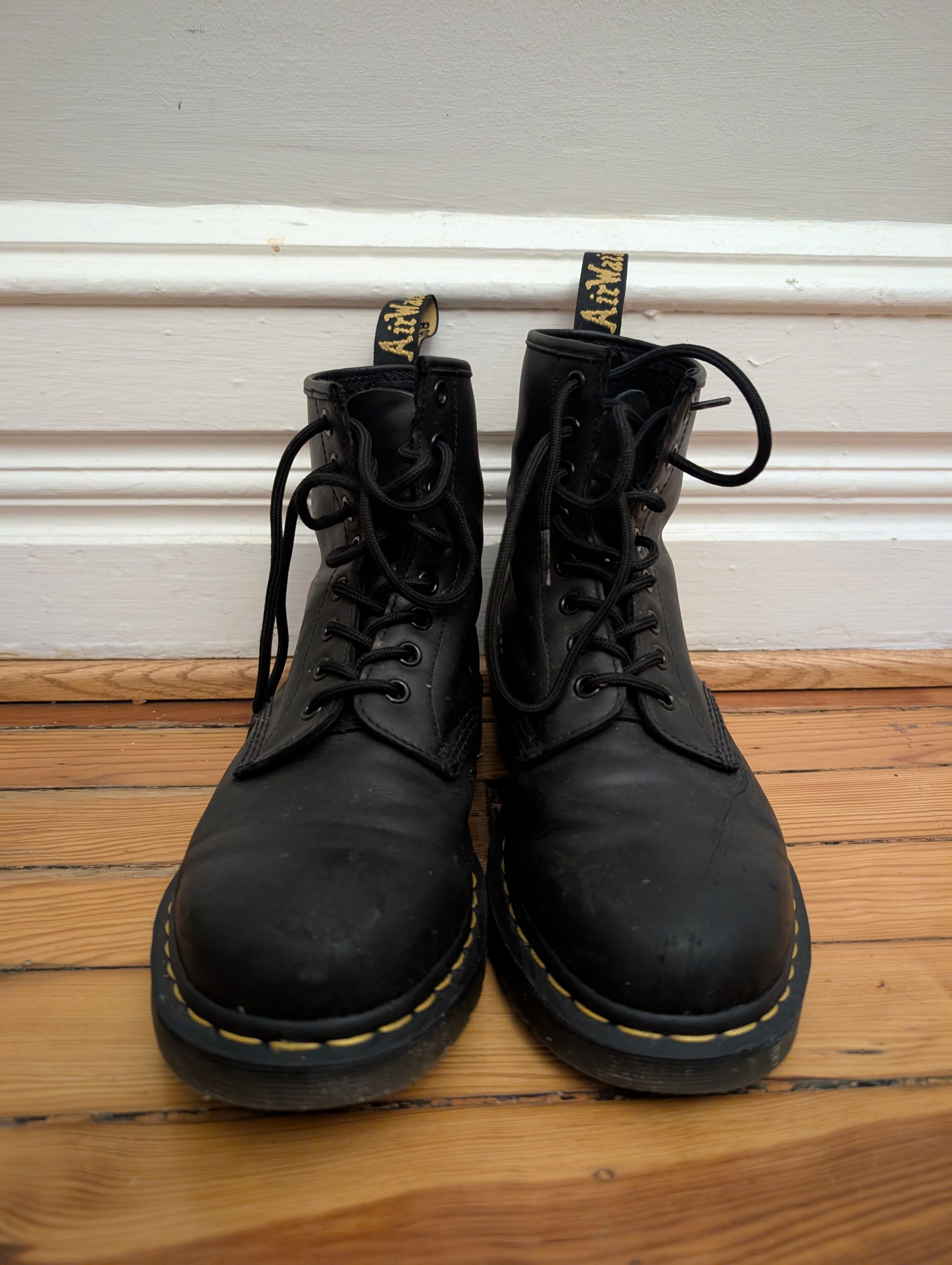 Dr. Martens 1460 Greasy Leather Lace Up Boots Size US 9 / EU 42 - 3 Thumbnail
