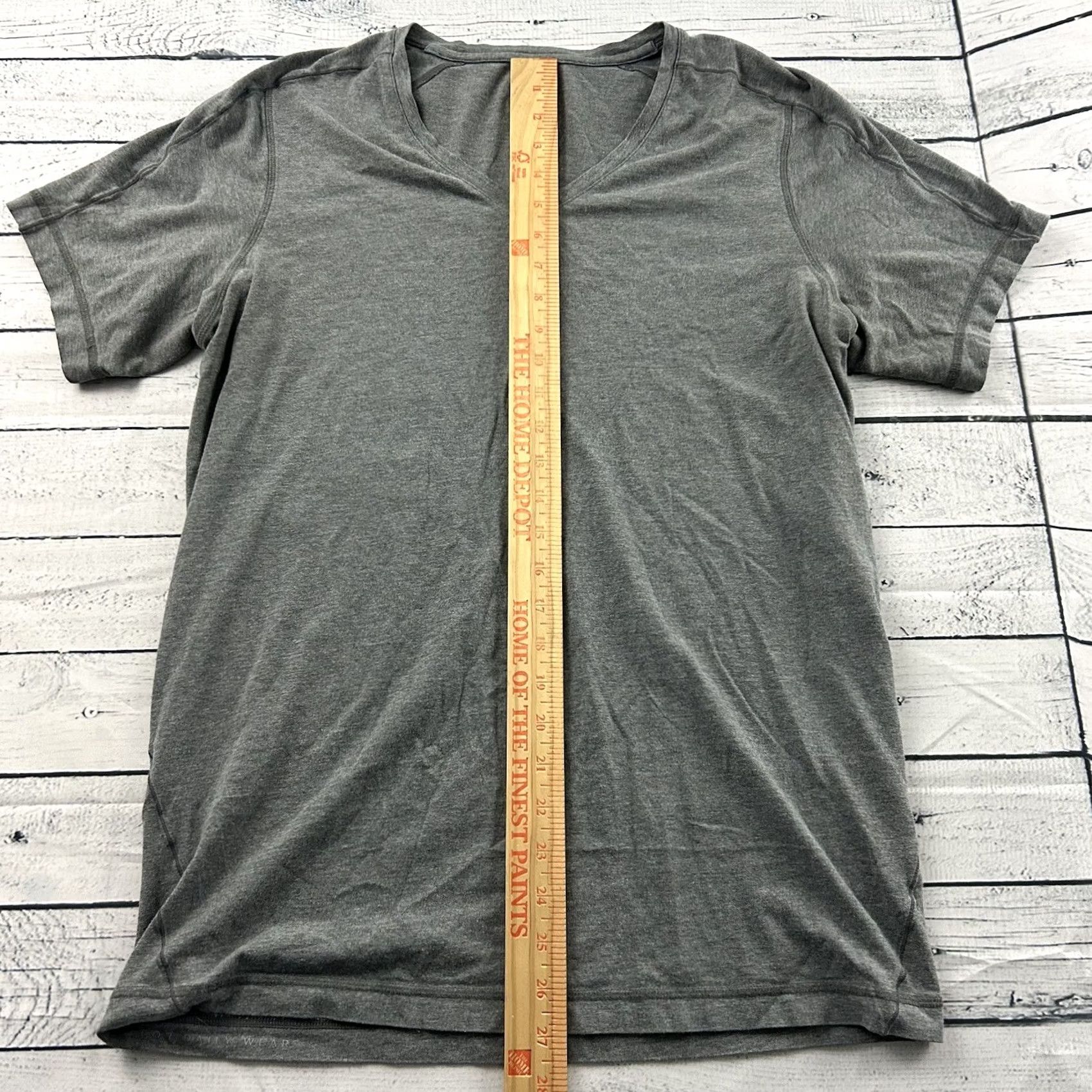 Vintage Mack Weldon V-Neck Short Sleeve T Shirt Men M Gray Size US M / EU 48-50 / 2 - 2 Thumbnail
