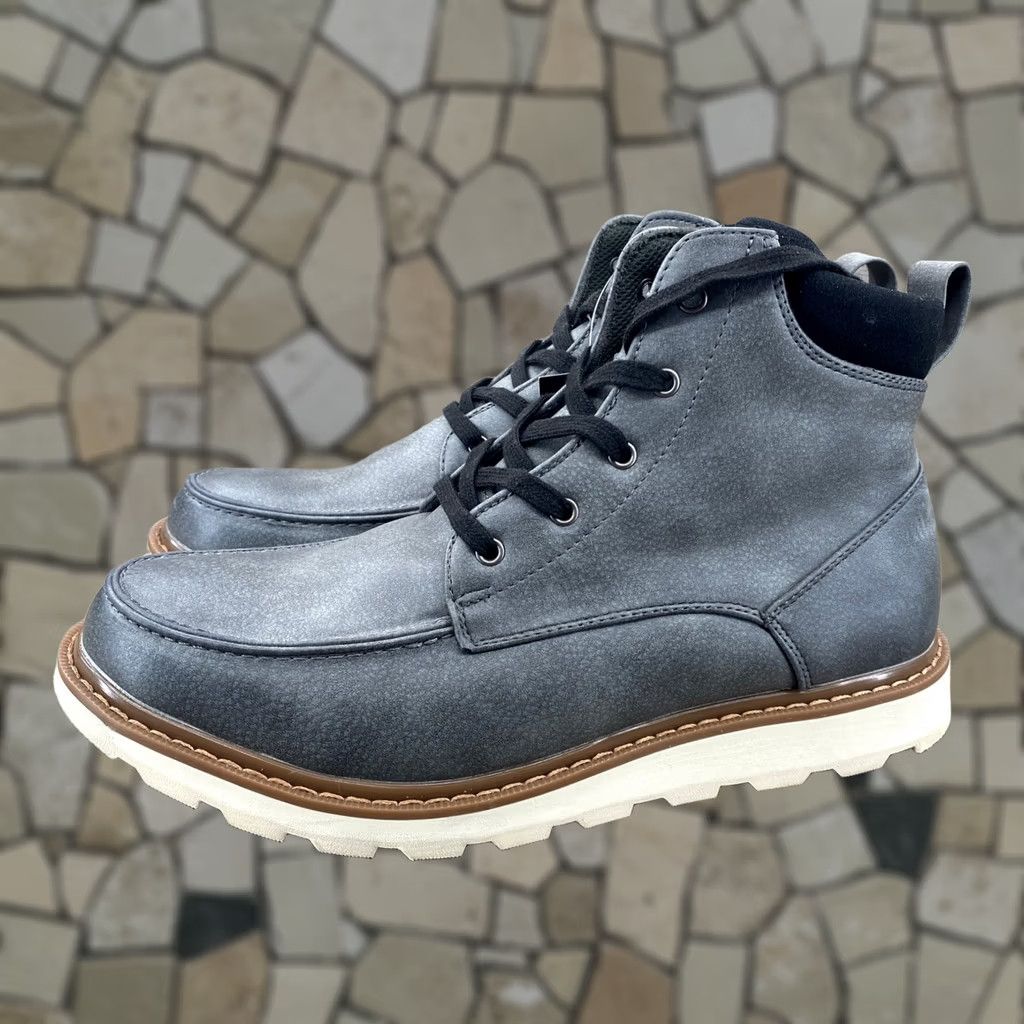 Deer Stags Boot Mens 10M Grey Simulated Leather Julian Moc 