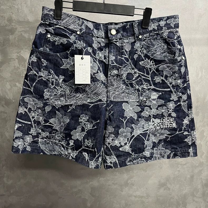 Louis Vuitton Louis Vuitton 24 Black Floral Print Button Mid Rise Straigh Size US 34 / EU 50 - 1 Thumbnail