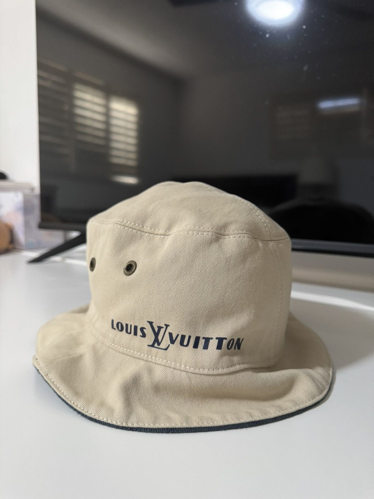 Louis Vuitton Louis Vuitton Virgil Denim/Beige Reversible Bucket Hat Size ONE SIZE - 4 Thumbnail