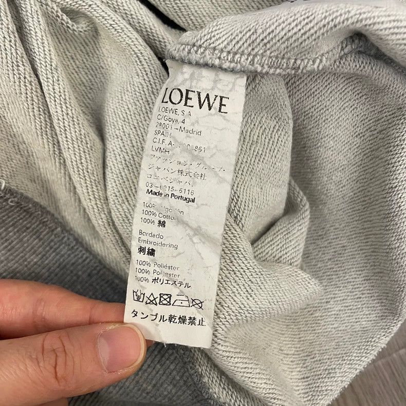Loewe loewe Gray classic round-neck sweatshirt with large embroid Size US L / EU 52-54 / 3 - 6 Thumbnail