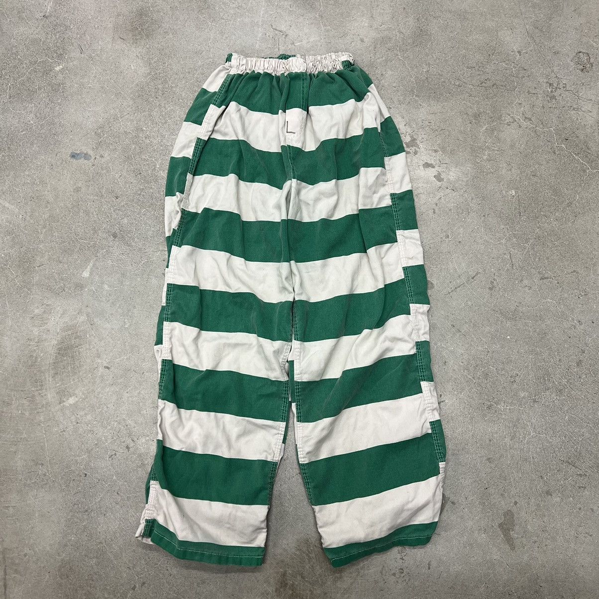 Image of Vintage Prison Striped Pants White 80's Black 90's Usa in Green, Men's (Size 30)