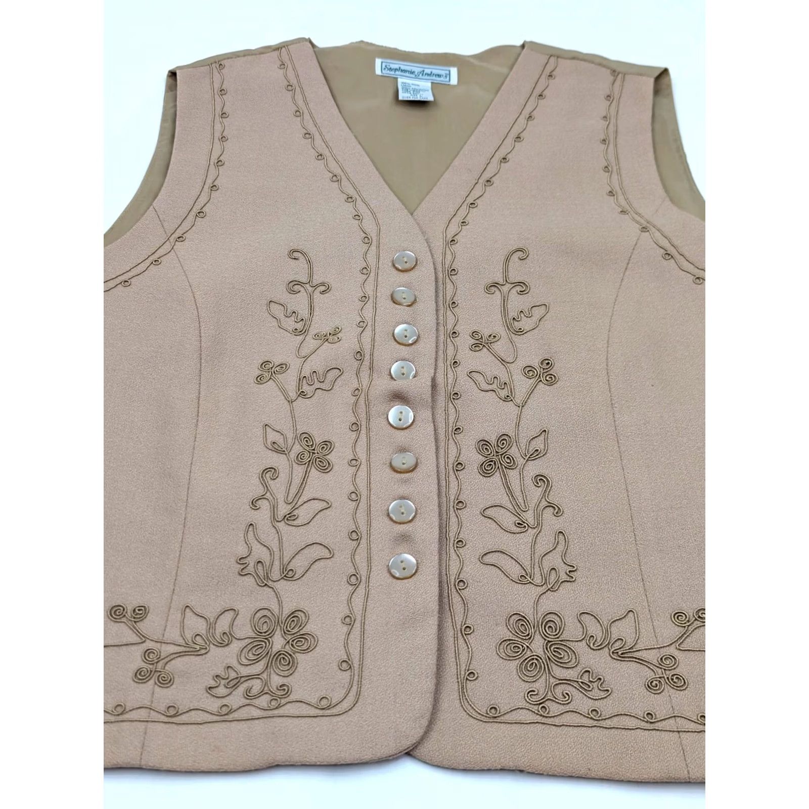 Vintage VINTAGE Stephanie Andrews Wool Soutache Embroidered Vest Lined Waistbelt Women L Vest Beige/Solid Jacket/Coat Length Short Sleeveless 100% Wool Size L / US 10 / IT 46 - 7 Thumbnail