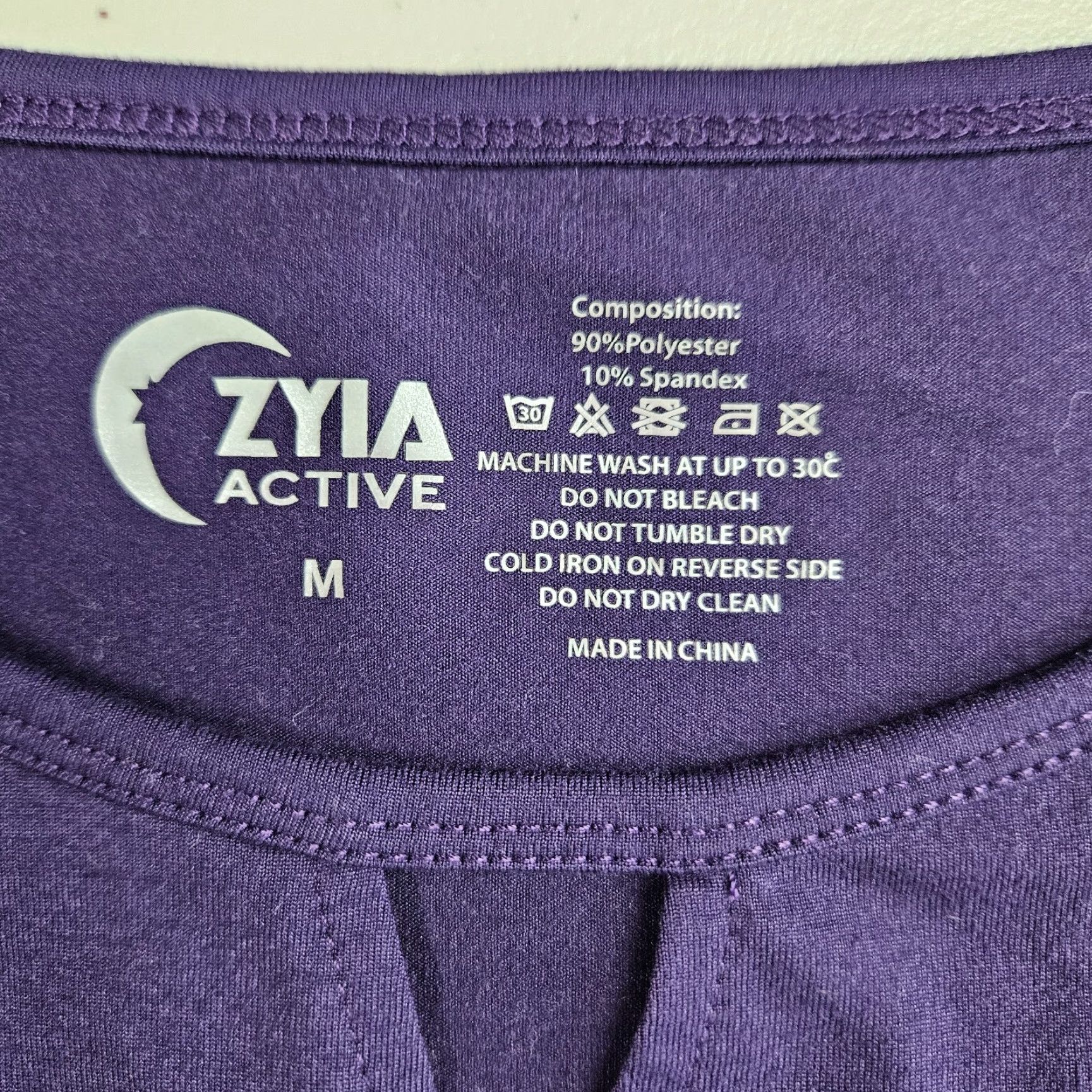Twisted X Zyia Active Womens Cropped T-Shirt Short Sleeve Purple Size M Solid Twisted Front Crop Top Size M / US 6-8 / IT 42-44 - 4 Thumbnail
