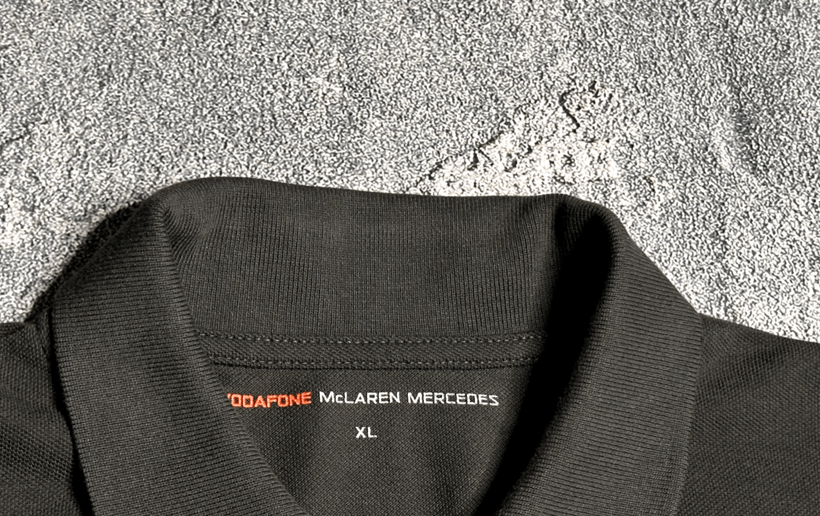 Formula 1 Vodafone McLaren Mercedes men's polo XL Size US XL / EU 56 / 4 - 2 Thumbnail