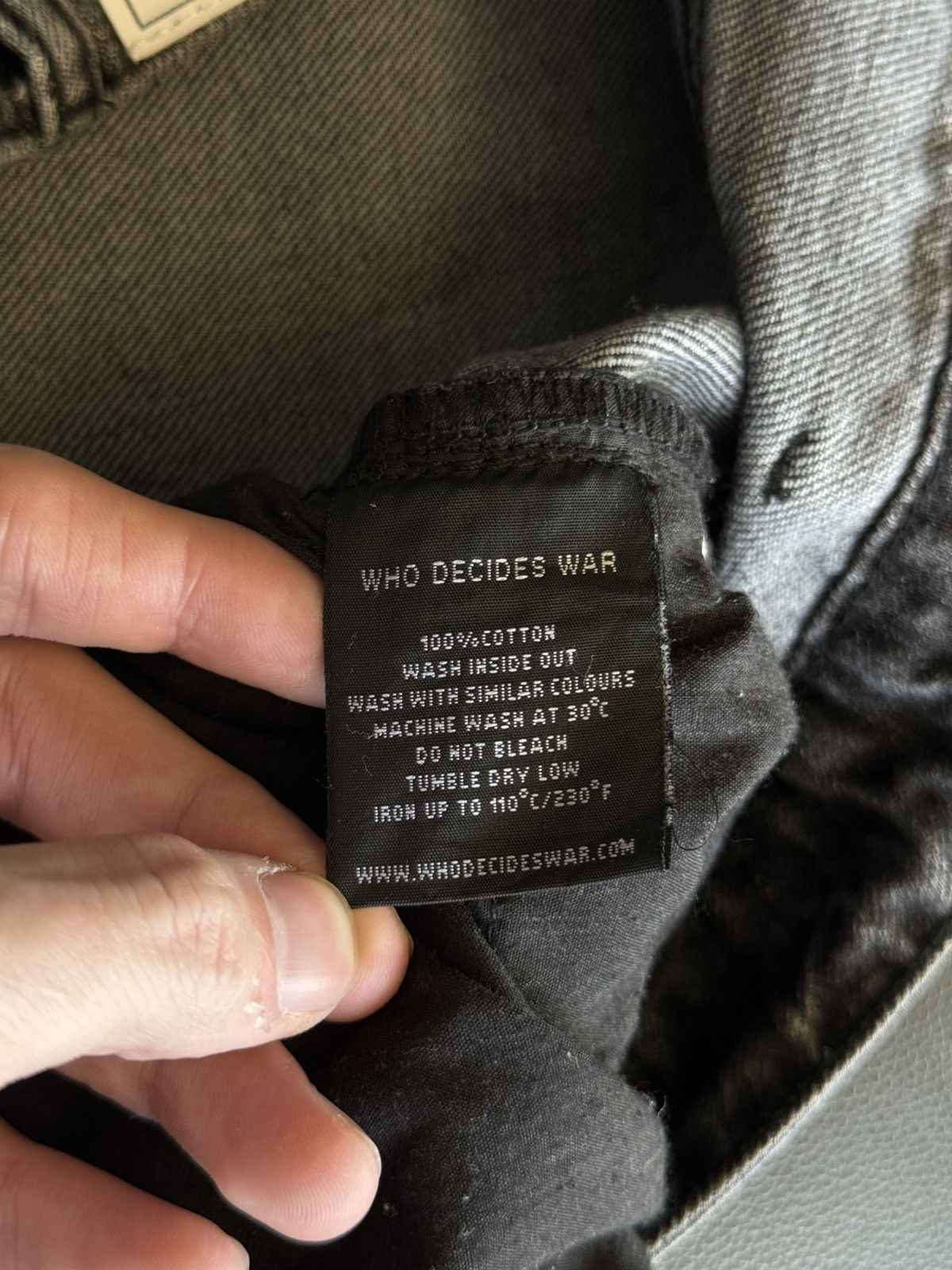 Who Decides War Who Decides War By MRDR BRVDO Black Wavy Denim Jeans 34 NEW Size US 34 / EU 50 - 7 Thumbnail