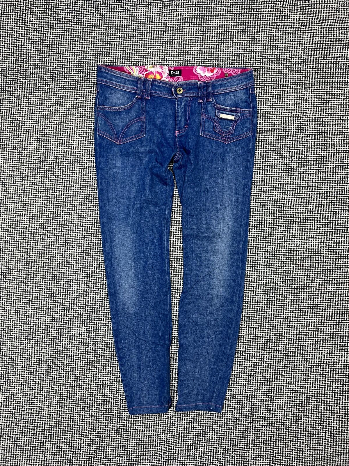 Dolce & Gabbana × Vintage D&G Dolce & Gabbana slim low rise bootcut jeans pink stitch Size 30" / US 8 / IT 44 - 1 Thumbnail