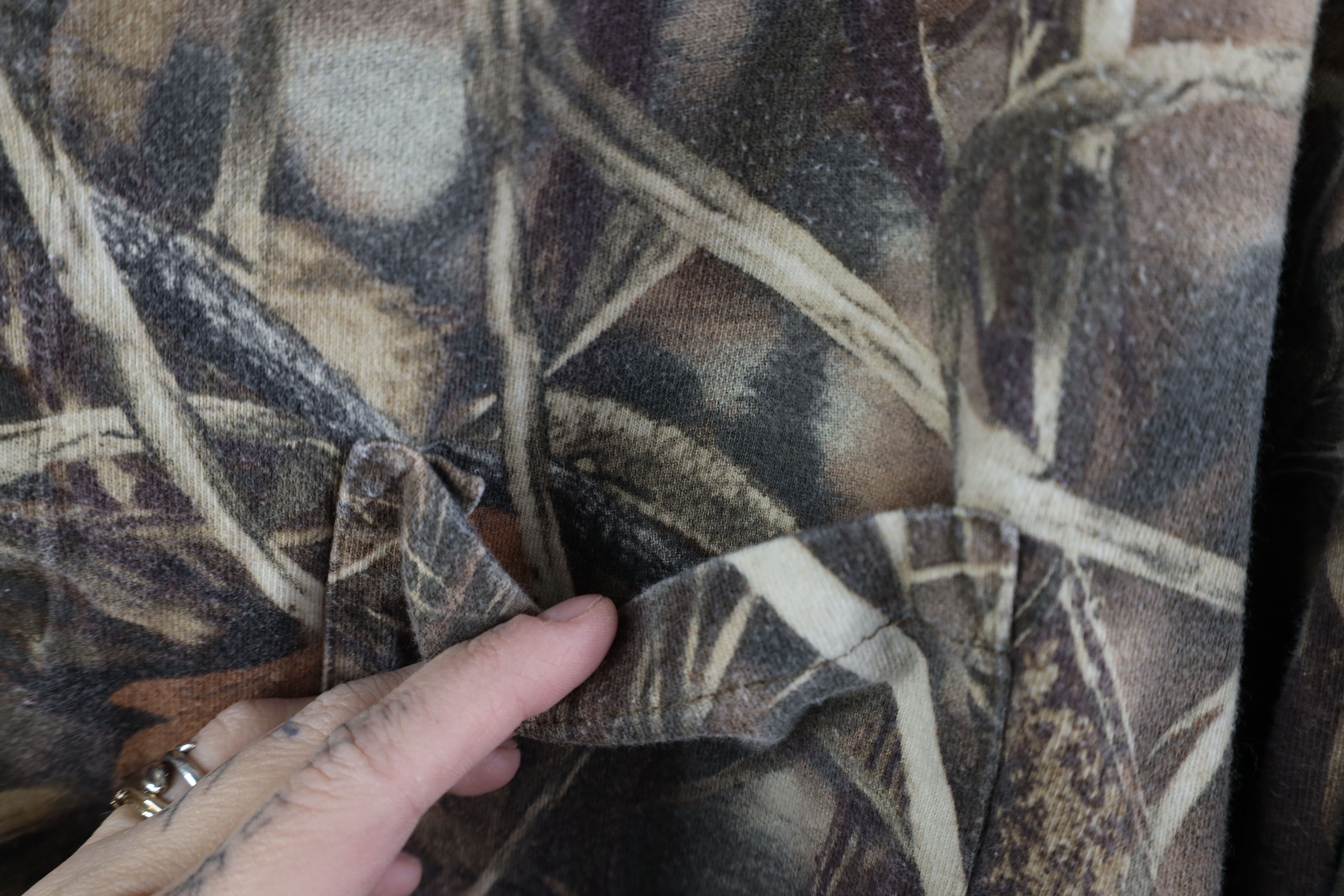 Vintage Vintage Y2K Streetwear Camouflage Long Sleeve Henley T-Shirt Size US XL / EU 56 / 4 - 5 Thumbnail
