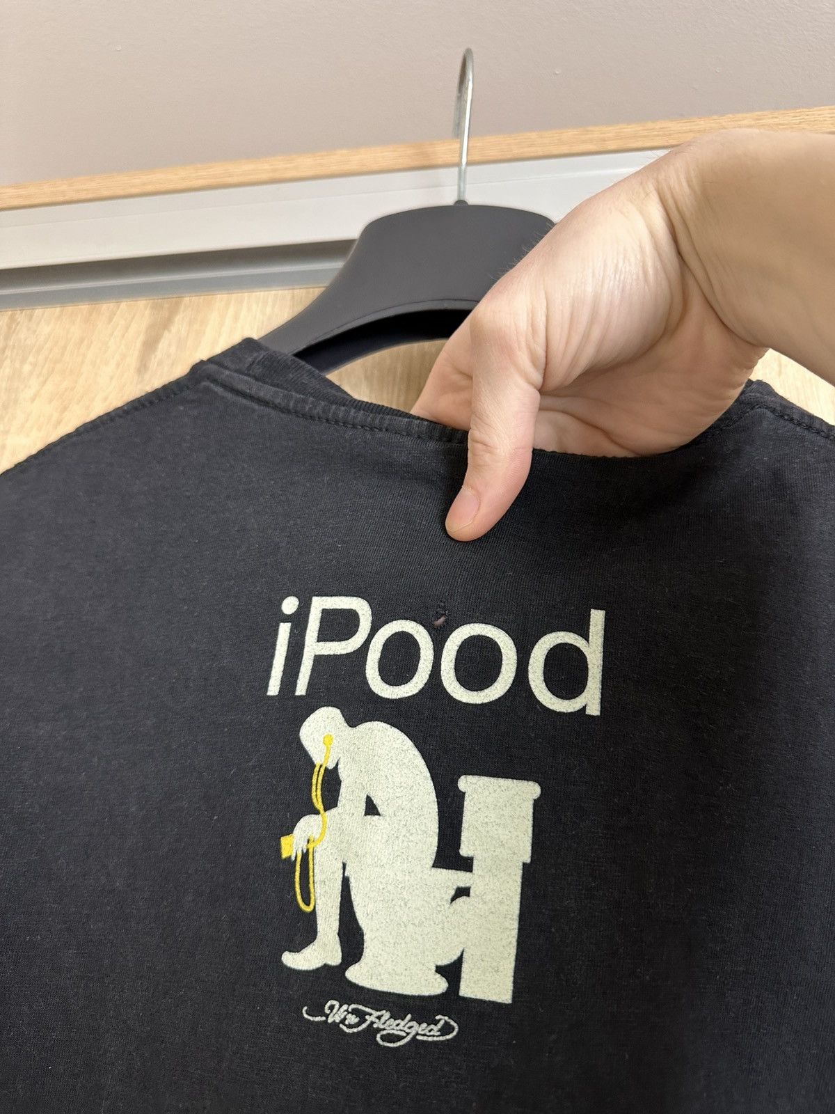 Apple 🔥 Vintage Apple Y2K ADULT iPood Funny Logo Tee Steve Jobs Size US L / EU 52-54 / 3 - 8 Thumbnail
