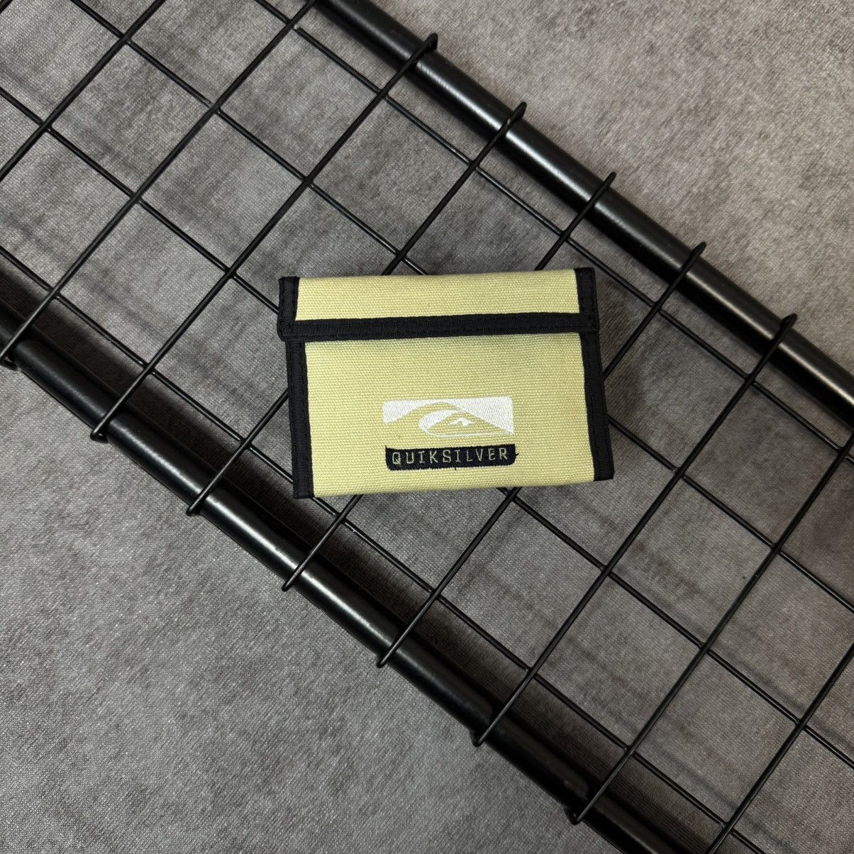 Quiksilver × Vintage Vintage Quiksilver Wallet Size ONE SIZE - 1 Thumbnail