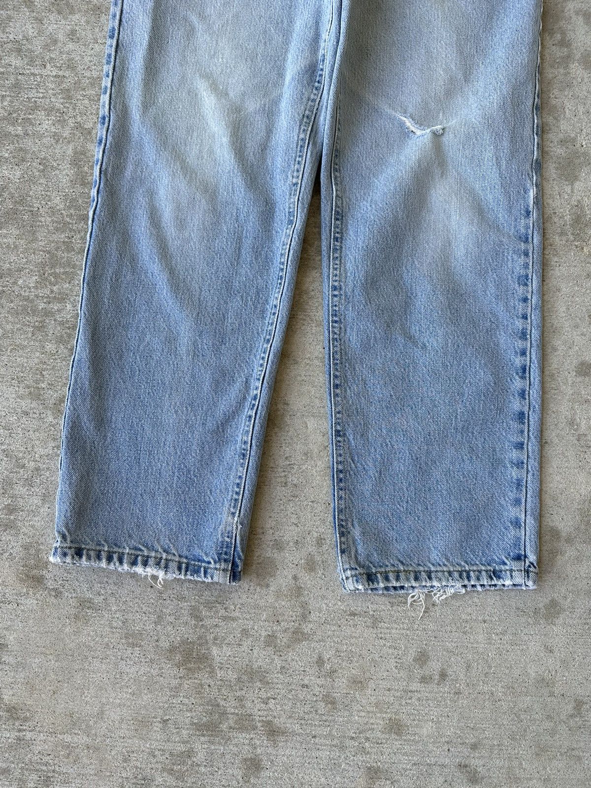 Lee 90s Lee Distressed Light Wash Denim Jeans Size US 33 - 2 Thumbnail
