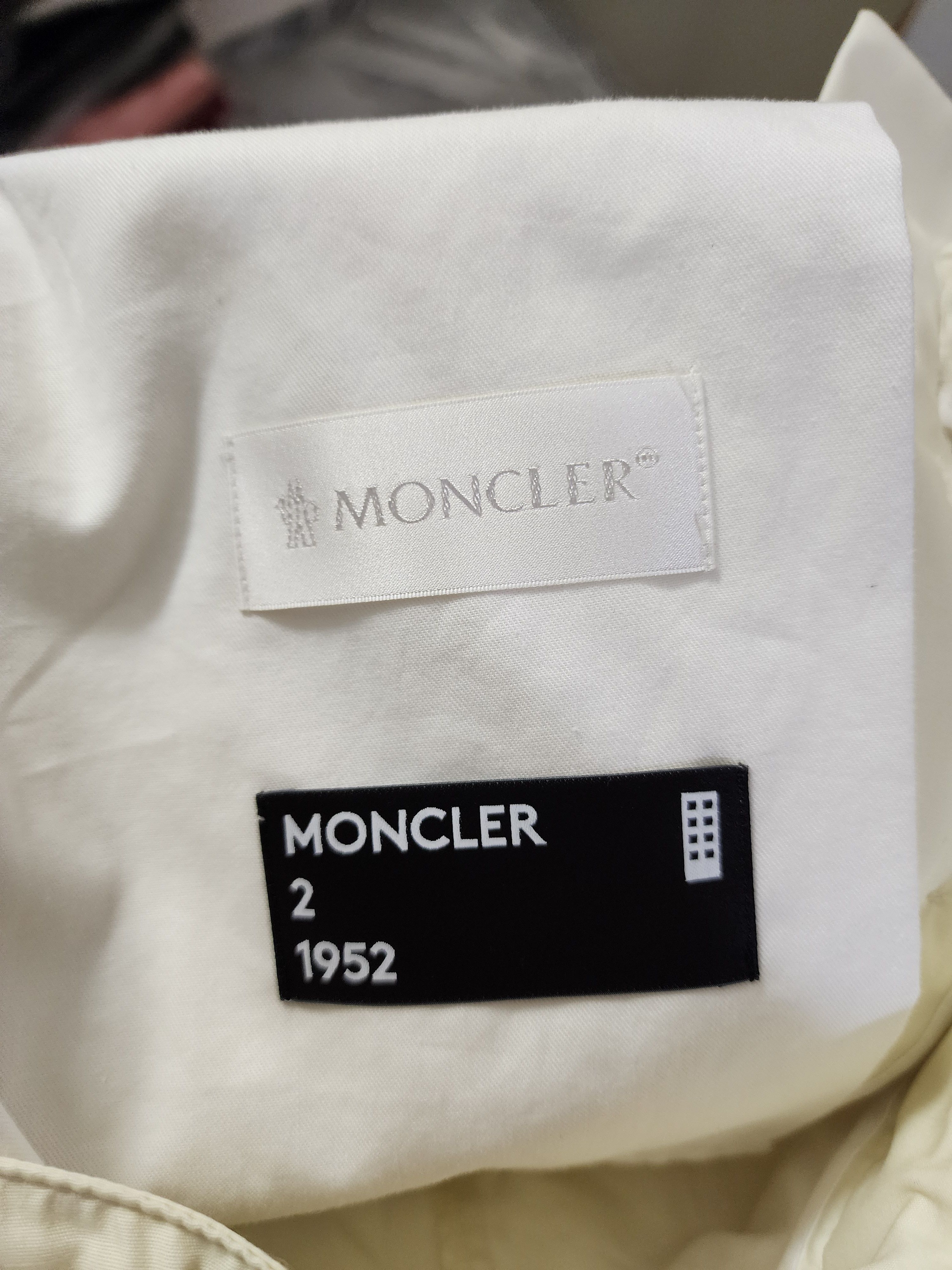 Moncler 2 Moncler 1952 Jogging Pants Size US 36 / EU 52 - 11 Thumbnail