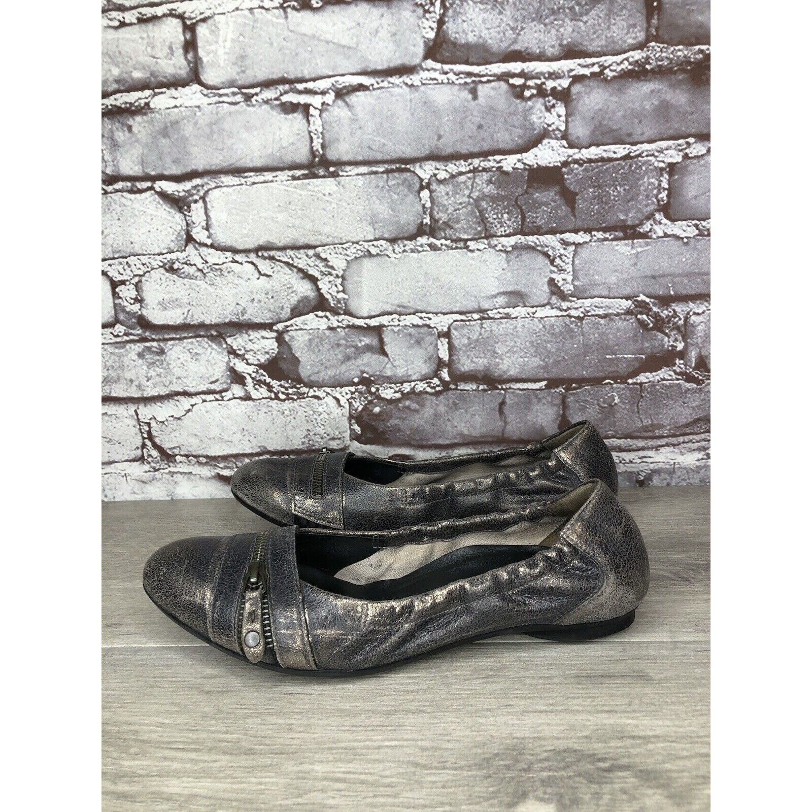 Other PAUL GREEN Pewter Leather Shimmer Zipper Ballet Flats Women Size US 7.5 / IT 37.5 - 19 Thumbnail