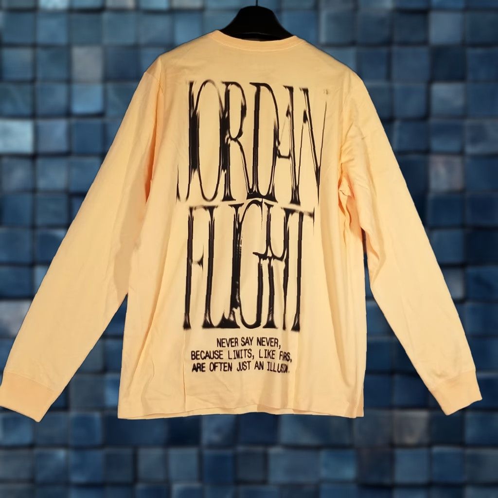 Nike VINTAGE Nike Air Jordan Long Sleeve T-Shirt Adult Large Peach Neon Activewear Mens Size US L / EU 52-54 / 3 - 1 Thumbnail