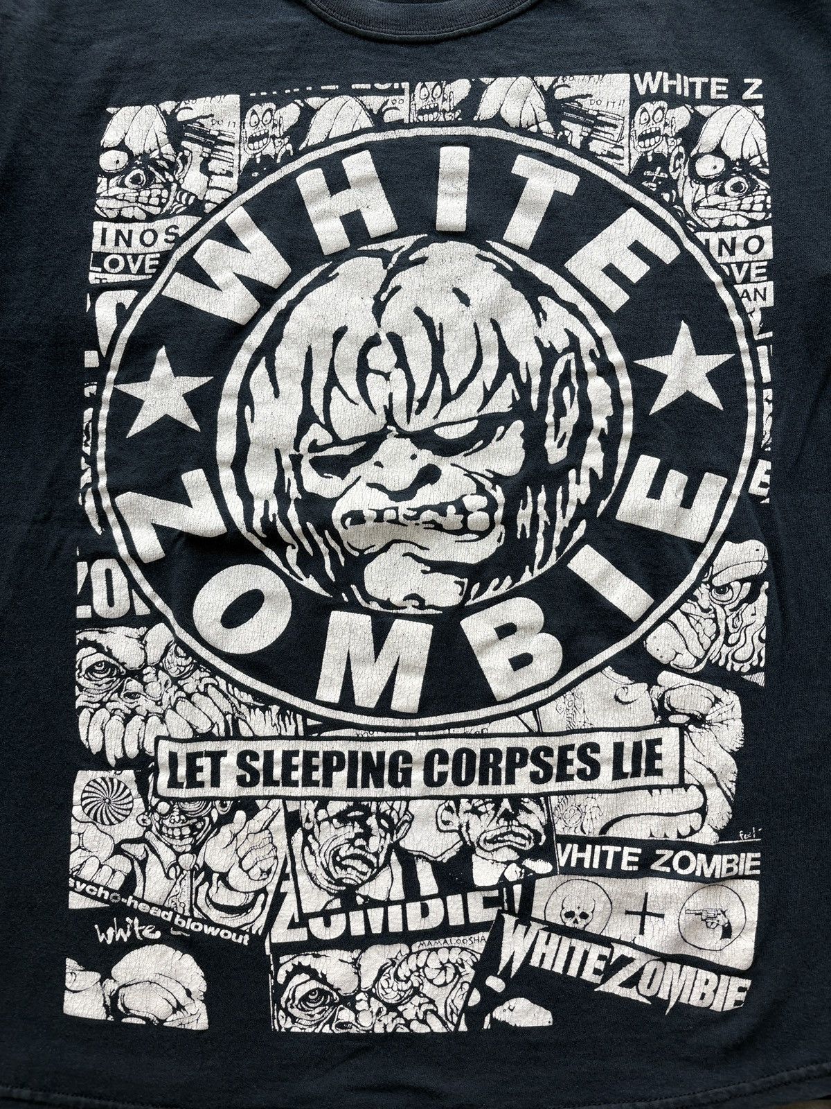 Vintage Vintage Y2K White Zombie Graphic Tee Size US L / EU 52-54 / 3 - 2 Thumbnail