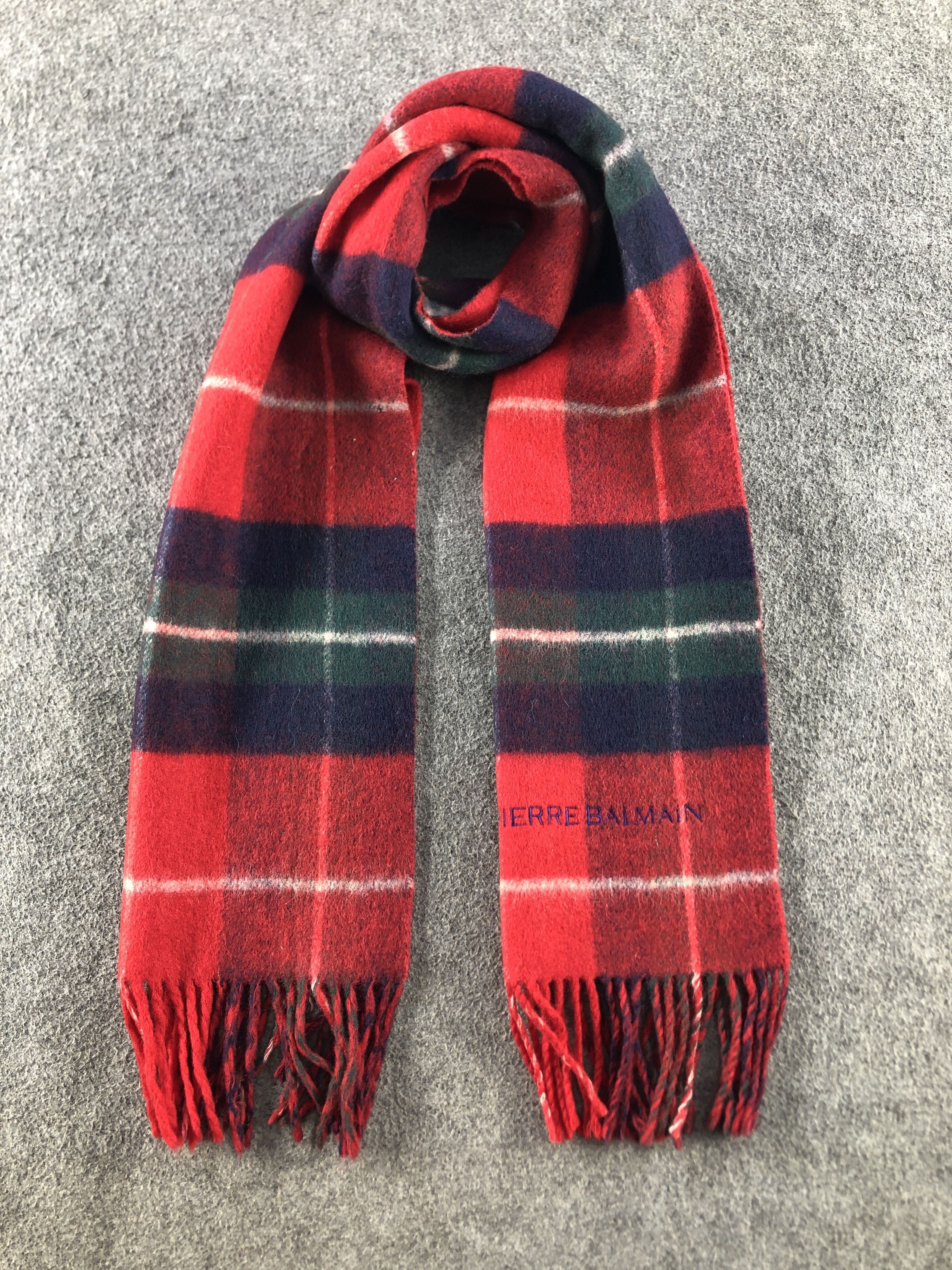 Pierre Balmain Pierre Balmain Scarf / Muffler / Neckwear P846 Size ONE SIZE - 1 Thumbnail