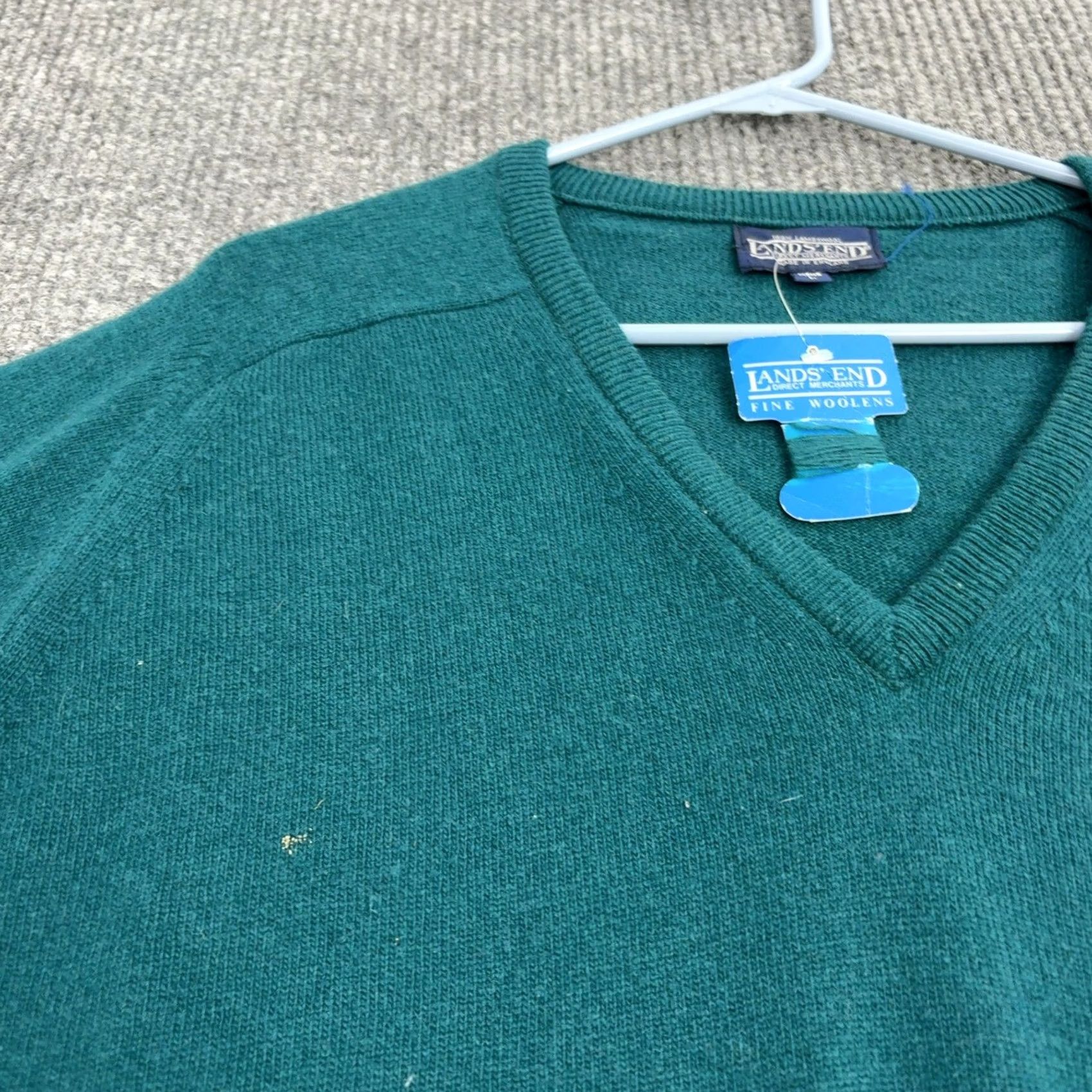 Lands' End VINTAGE Lands End Sweater Mens L Green Lambswool V Neck Pullover Classic Preppy Size US L / EU 52-54 / 3 - 2 Thumbnail