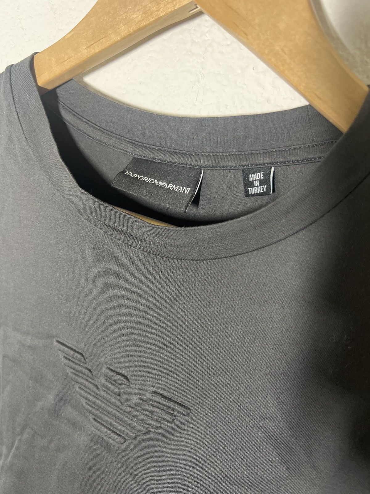 Emporio Armani Emporio Armani Grey Embossed T-Shirt Size US L / EU 52-54 / 3 - 4 Thumbnail