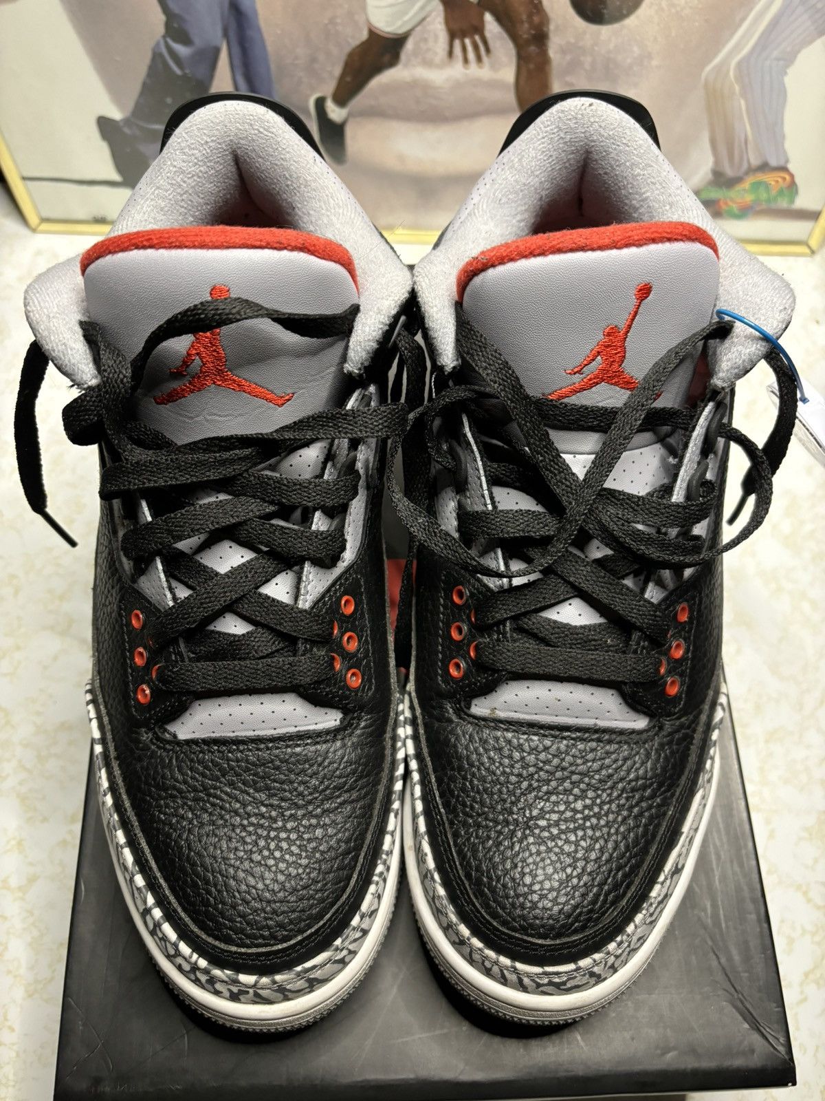 Jordan Brand Jordan 3 Retro Black Cement 2018 Size US 9.5 / EU 42-43 - 2 Thumbnail