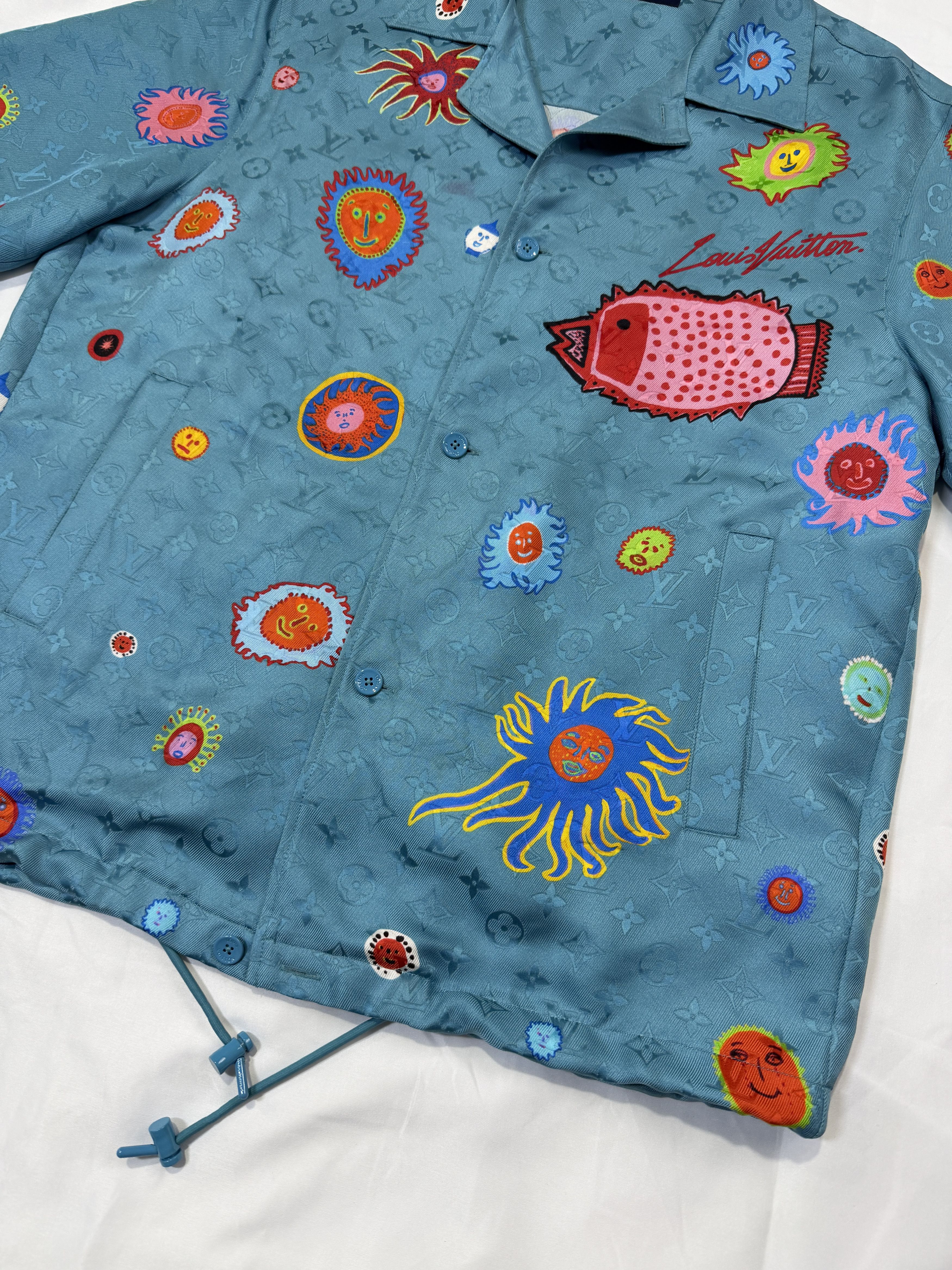 Louis Vuitton Louis Vuitton Yayoi Kusama Faces Monogram Silk Shirt Size US L / EU 52-54 / 3 - 2 Thumbnail