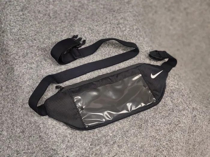 Nike Vintage Nike Black men's casual sports shirt with a belt Bag Size ONE SIZE - 3 Thumbnail