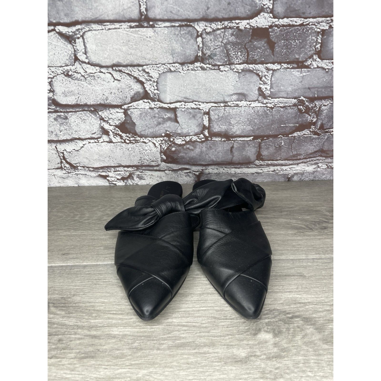 Anthropologie Anthropologie Black Leather Bow Pointed Toe Mules Flats Wome Size US 7.5 / IT 37.5 - 16 Thumbnail