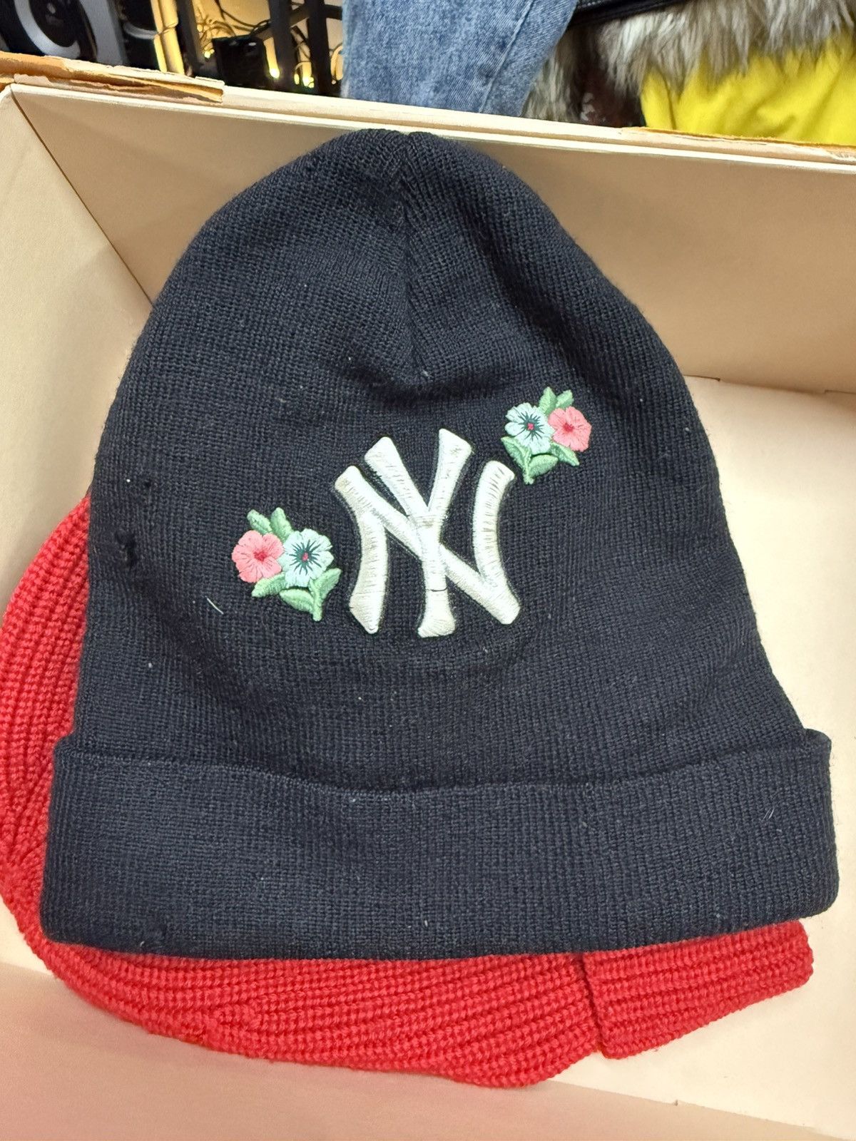 GUCCI x NY New York Yankees Black Flowers Wool Beanie Hat
