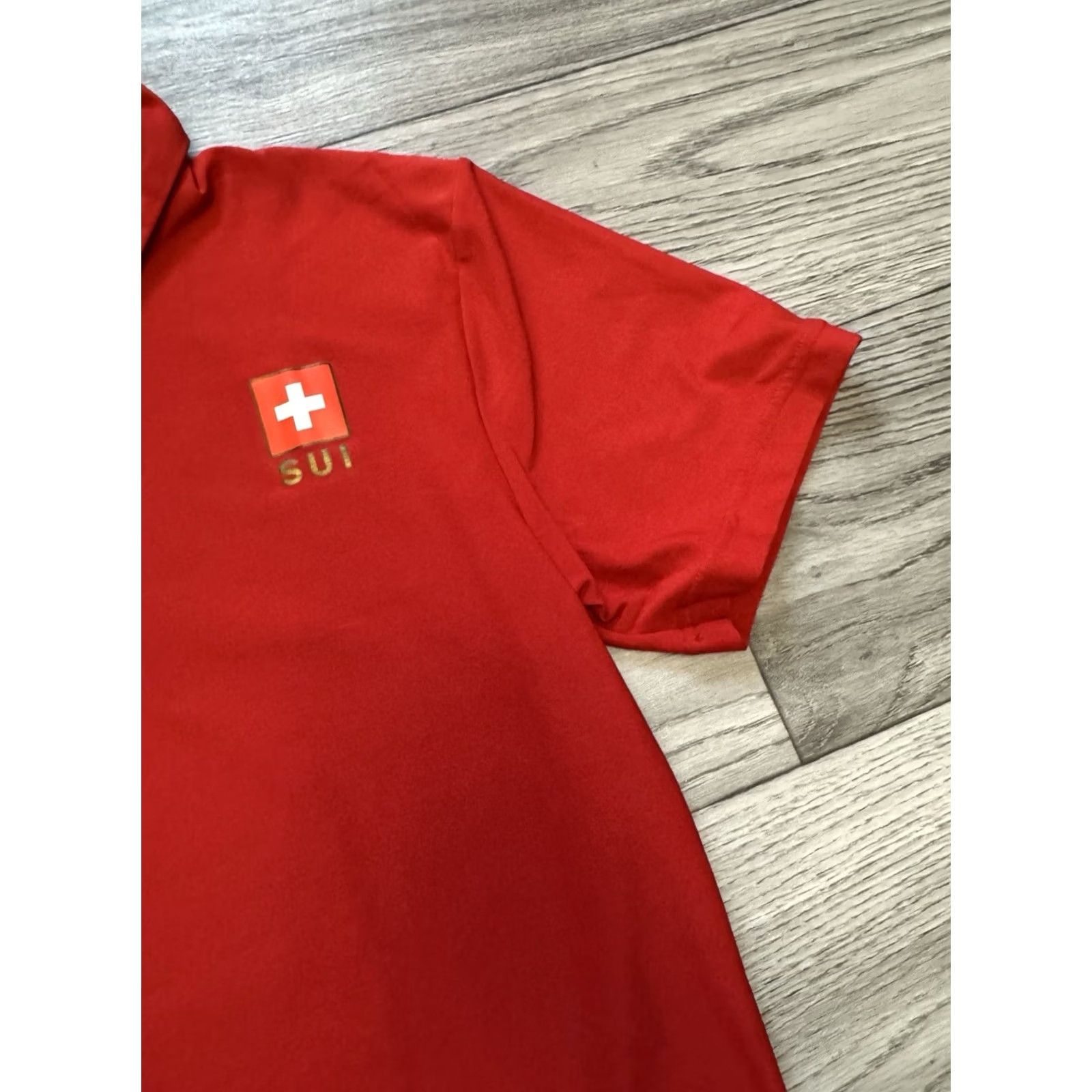 Nike VINTAGE Roger Federer 2010 DAVIS CUP OLYMPICS NIKE Shirt Mens M Red 334860-601 Size US M / EU 48-50 / 2 - 5 Thumbnail