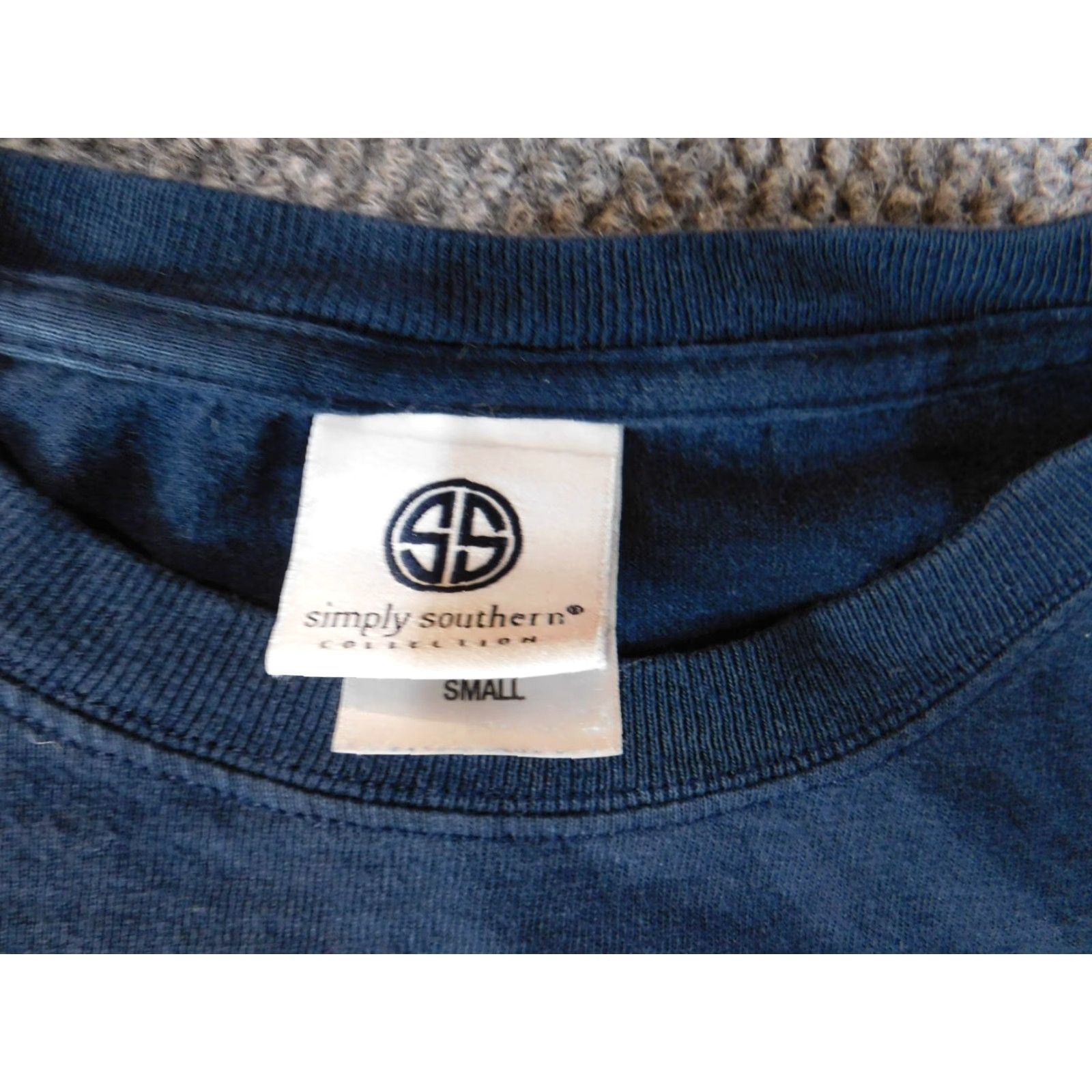 Vintage Simply Southern Mens Shirt Small blue owl graphic long sleeve Crew Neck Logo Stretch Cotton Spandex Regular Size US S / EU 44-46 / 1 - 5 Thumbnail