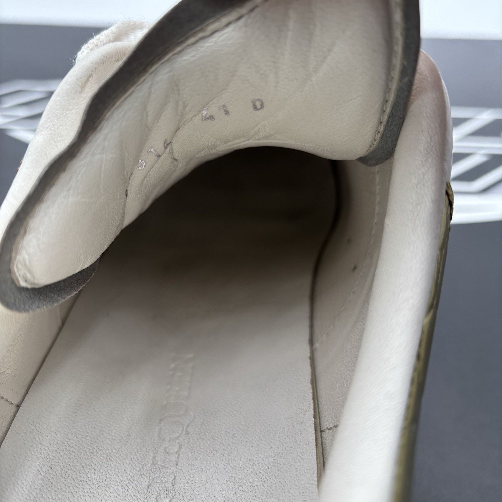Alexander McQueen Alexander McQueen Oversized ' Gold Crocodile ' | GOOD COND! Size US 8 / EU 41 - 20 Thumbnail